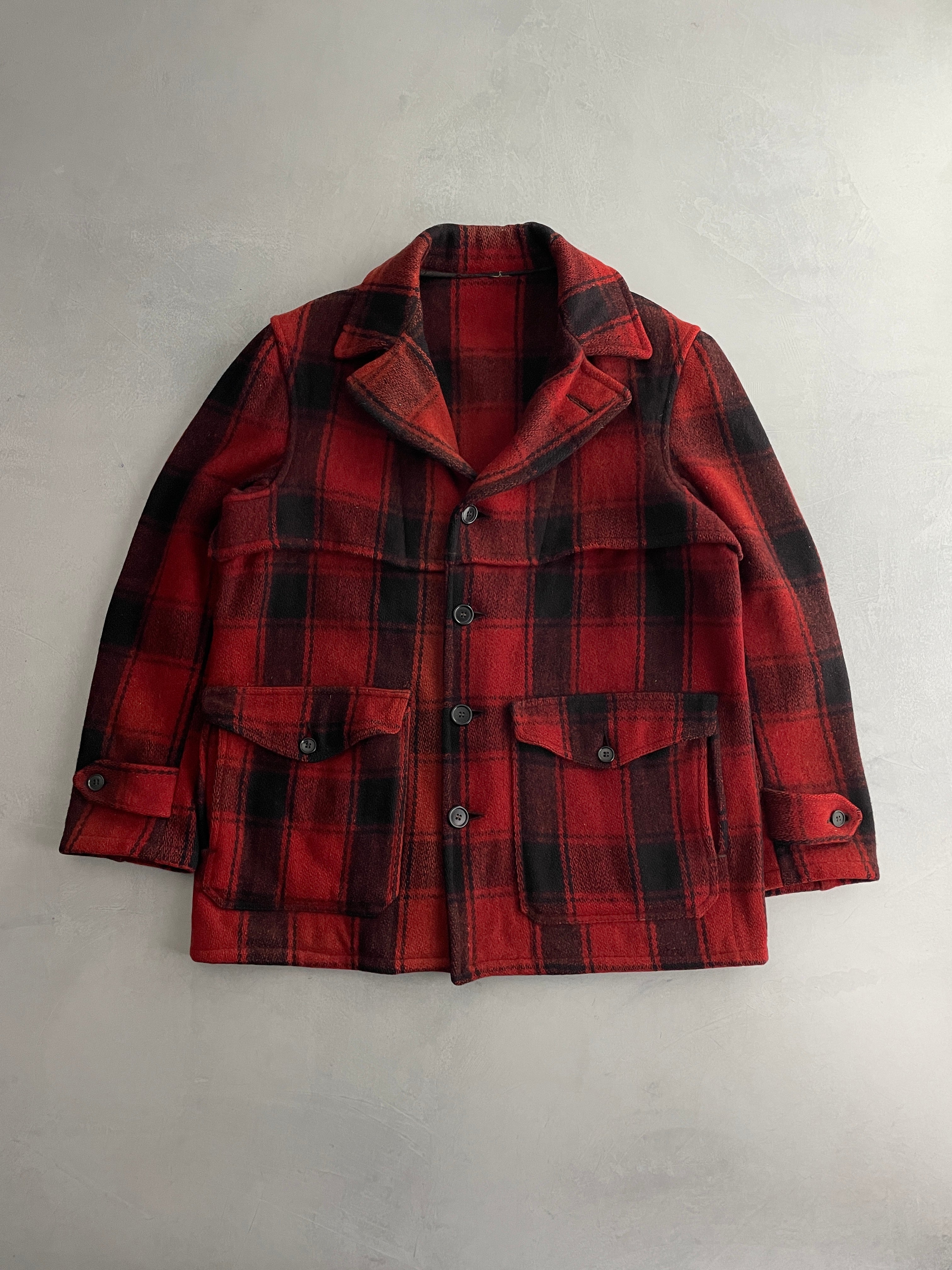 MANTEAU EN LAINE VINTAGE FABRIQUÉ EN ITALIE | VINTAGE | Vente par correspondance officielle du Hollywood Ranch Market Seilin & Co MANTEAU EN LAINE VINTAGE FABRIQUÉ EN ITALIE | VINTAGE | Vente par correspondance officielle du Hollywood Ranch Market Seilin & Co