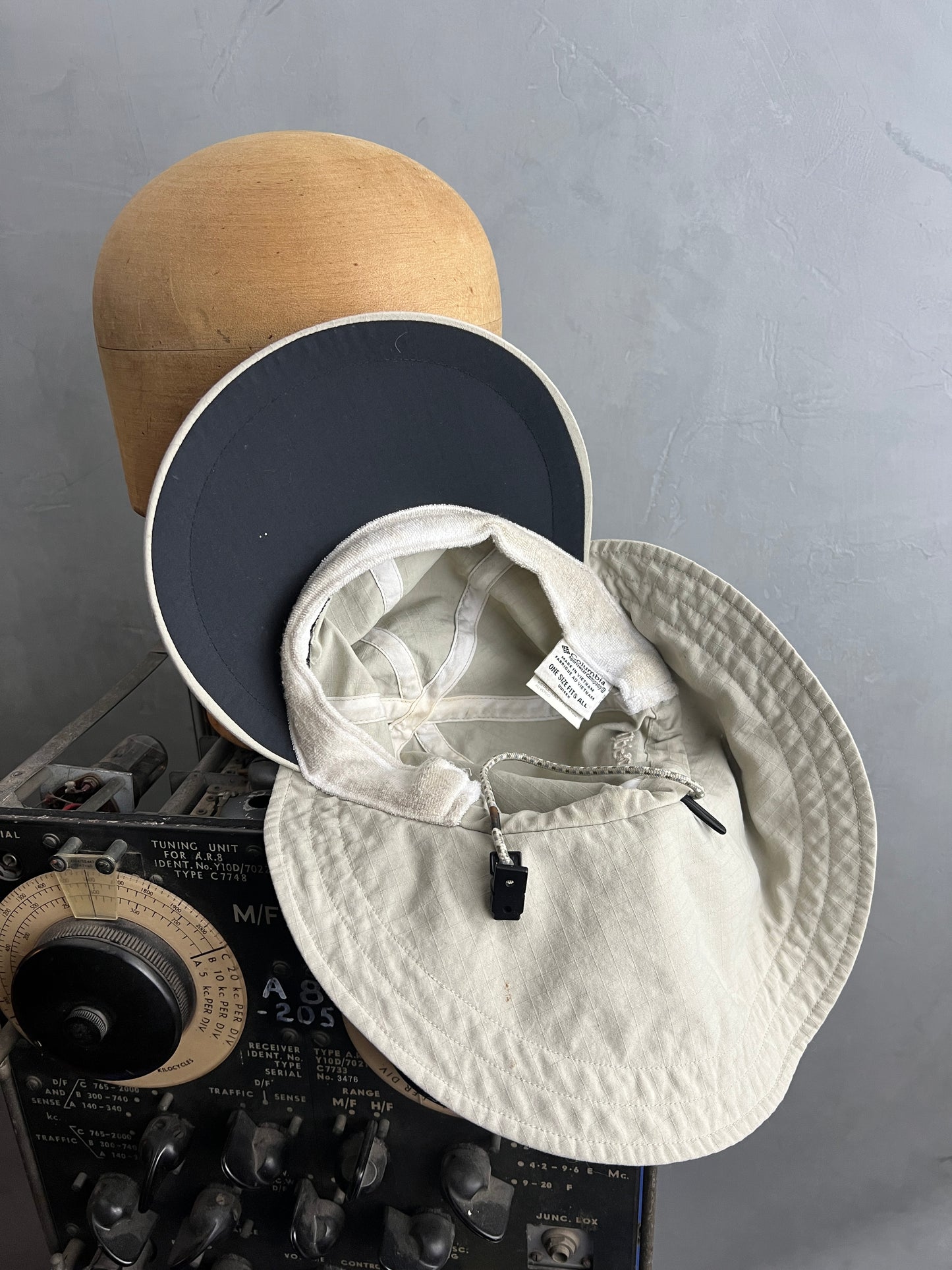 Columbia Long Bill Flap Cap