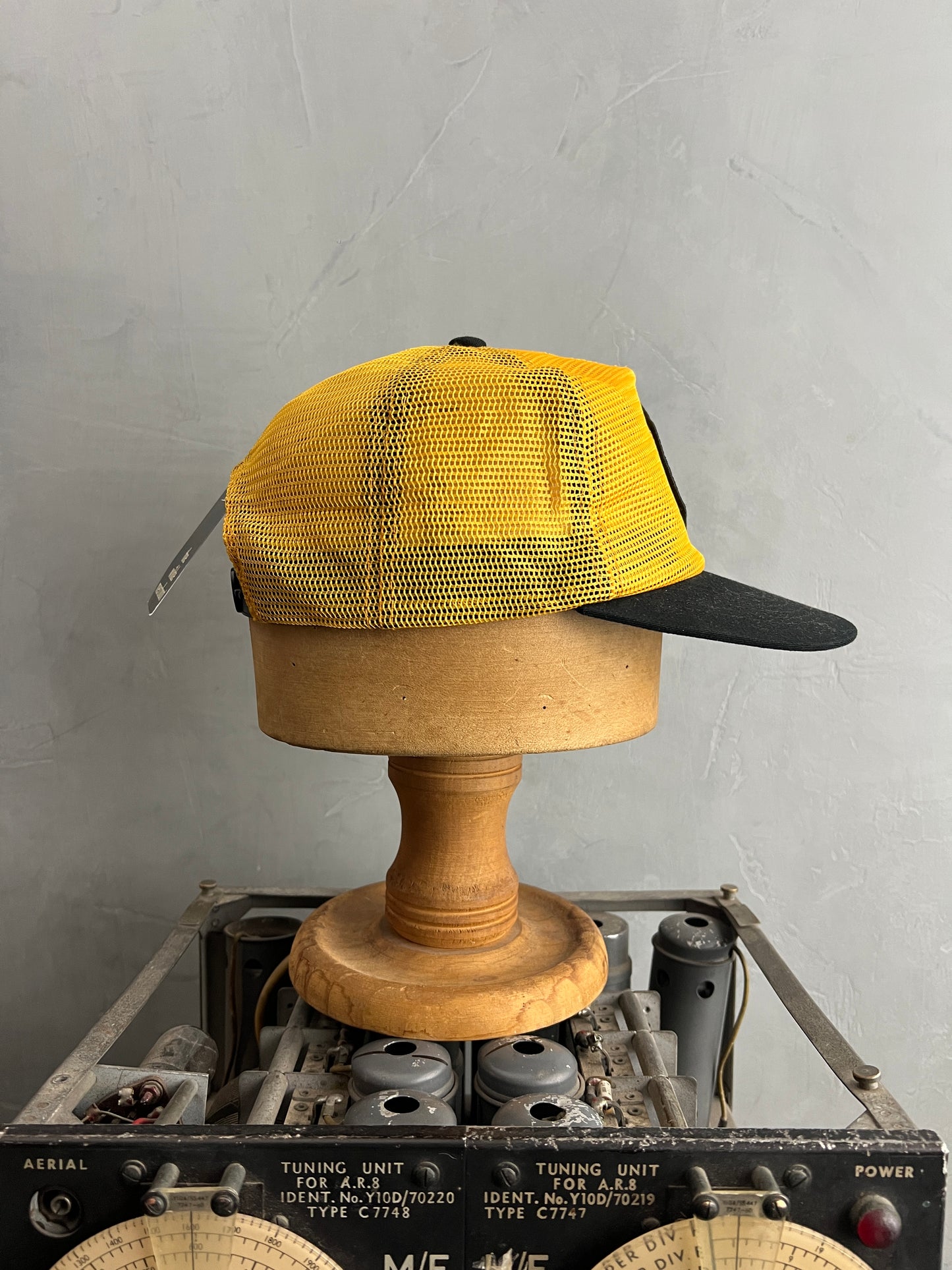 Schweppes Iconic Tonic Full Mesh Cap