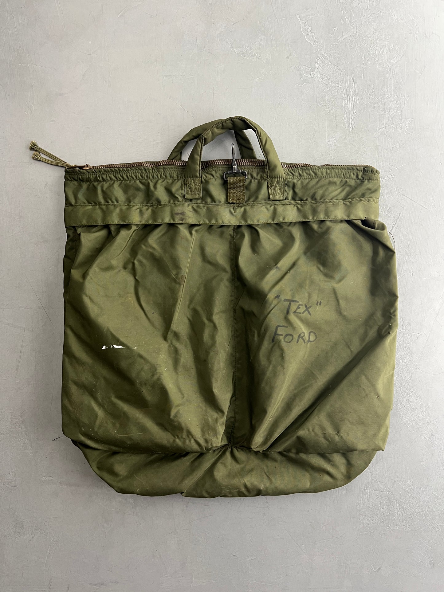 Vietnam Era U.S.M.C. Helmet Bag