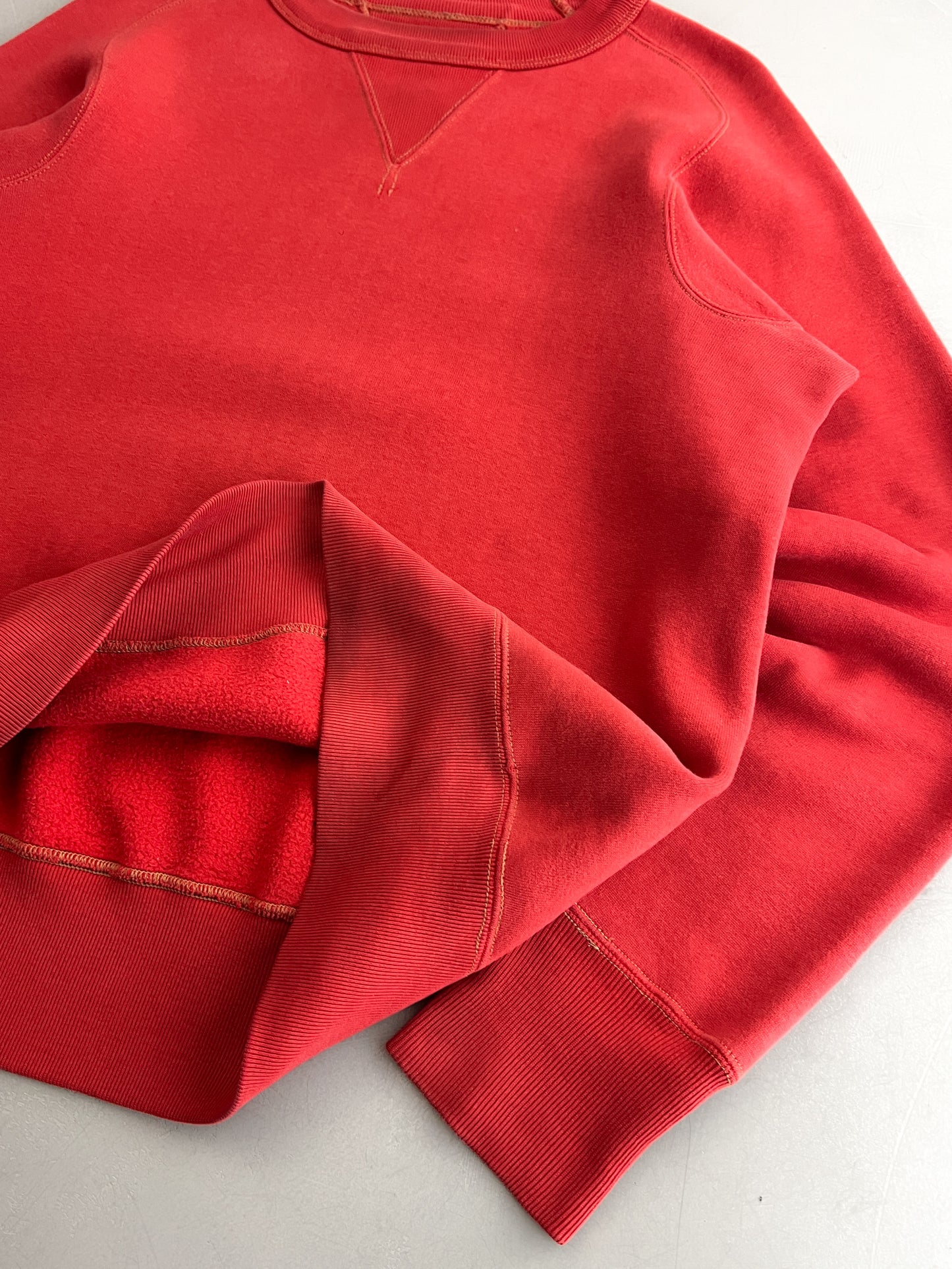 1950's Style Double V Freedom Sleeve Faded Sweatshirt [M/L]