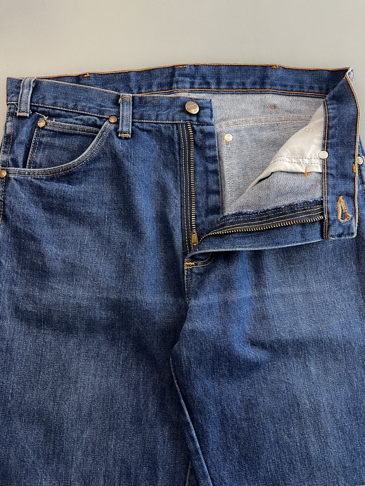 1970's Wrangler Blue Bell Jeans [32"]