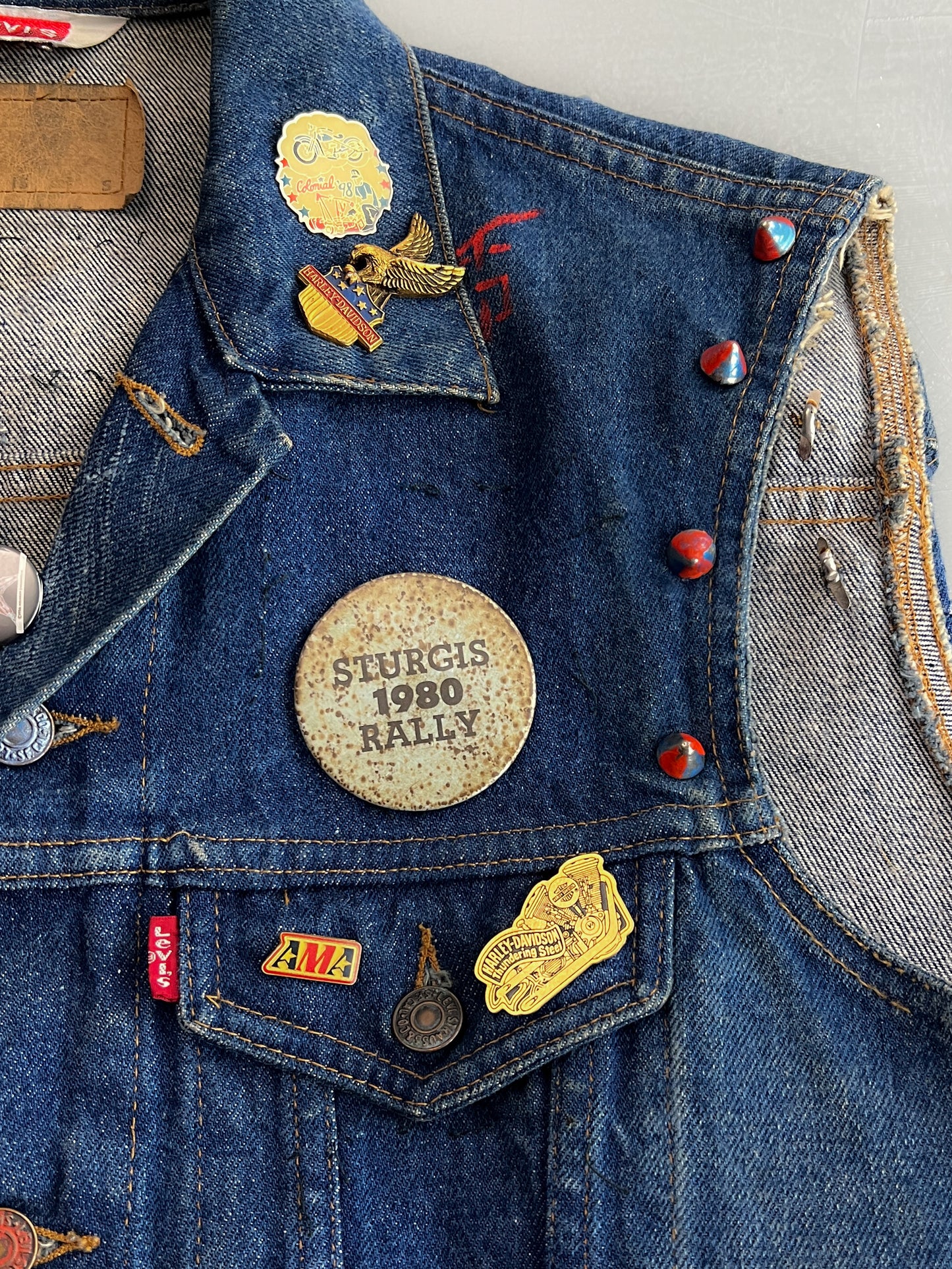 70's/80's Levi's Studded Denim Vest [M]