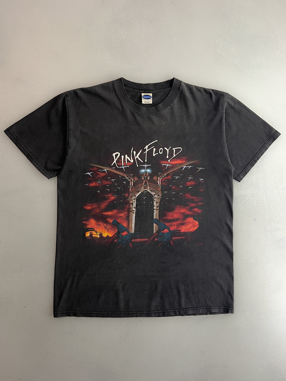 90's Pink Floyd "The Wall" Tee [L]