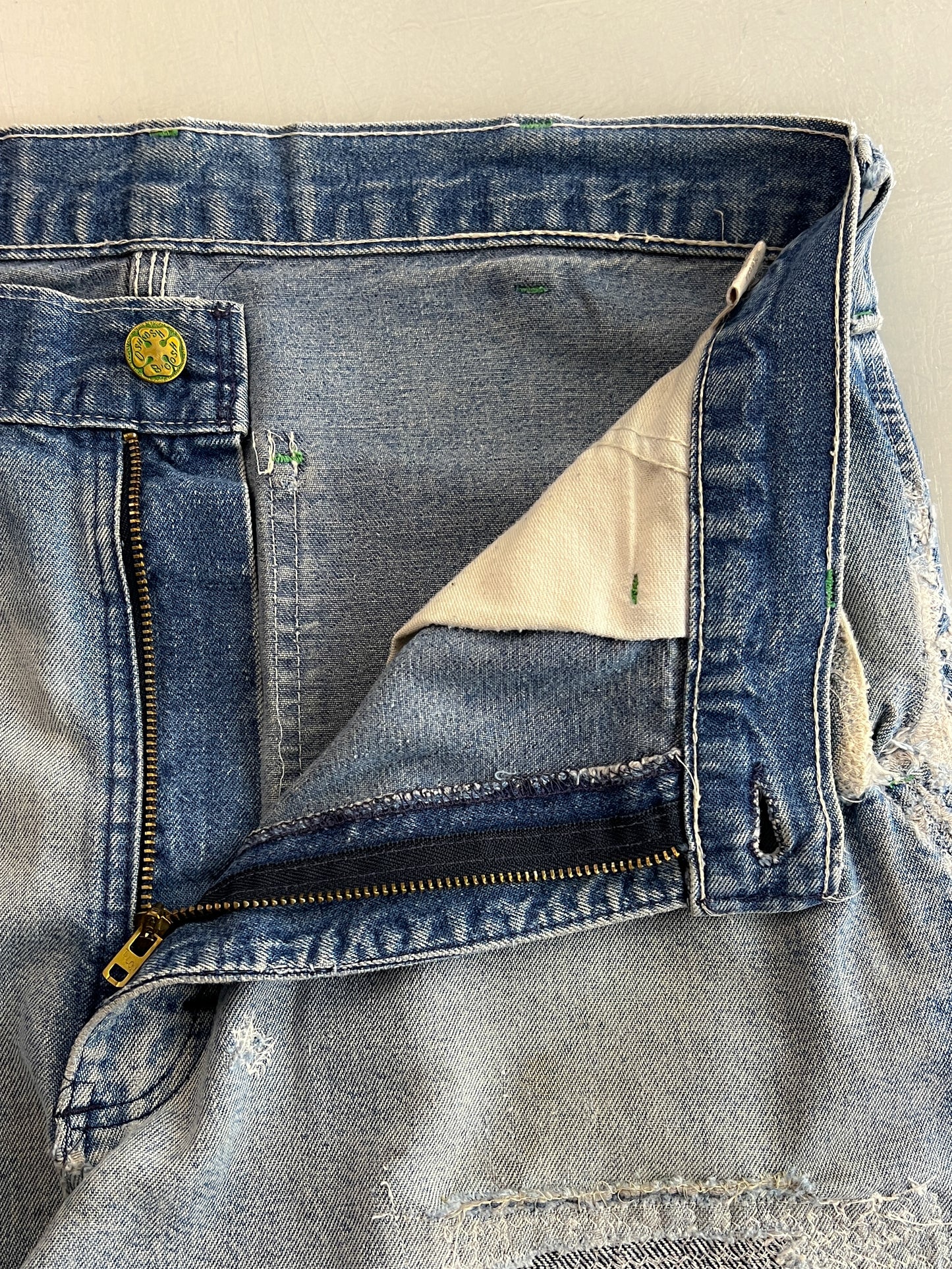 Thrashed 1960's Osh-Kosh Denim Carpenters [32"]