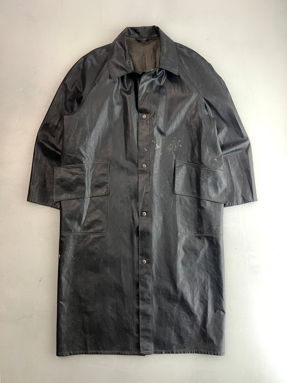 Rubberised Aus Made Raincoat [L]