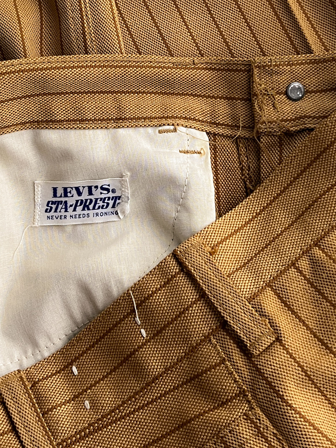 1970's Levi's Big E Sta-Prest Pants [32"]