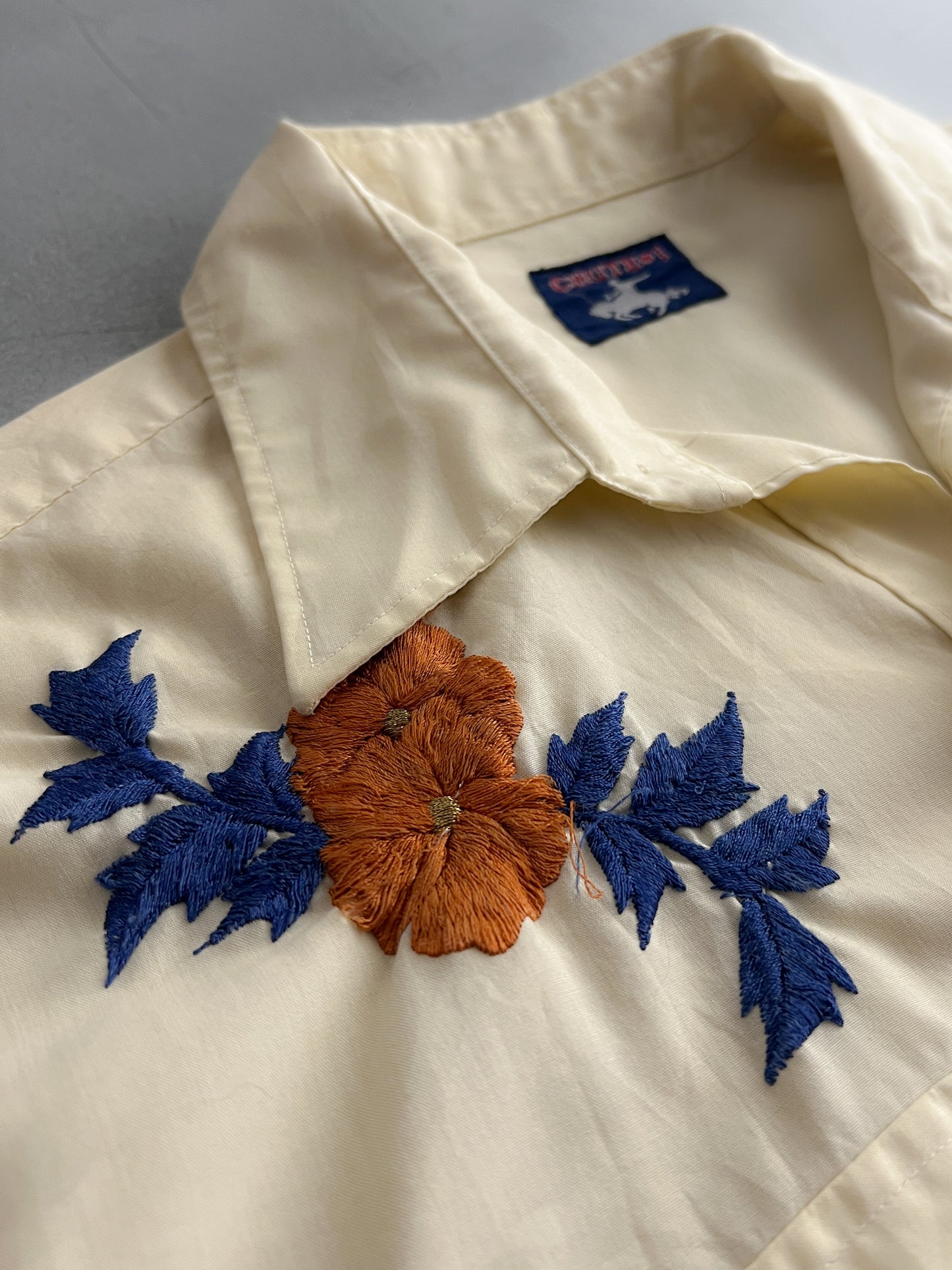 Embroidered Western Pearl Snap Shirt [M]