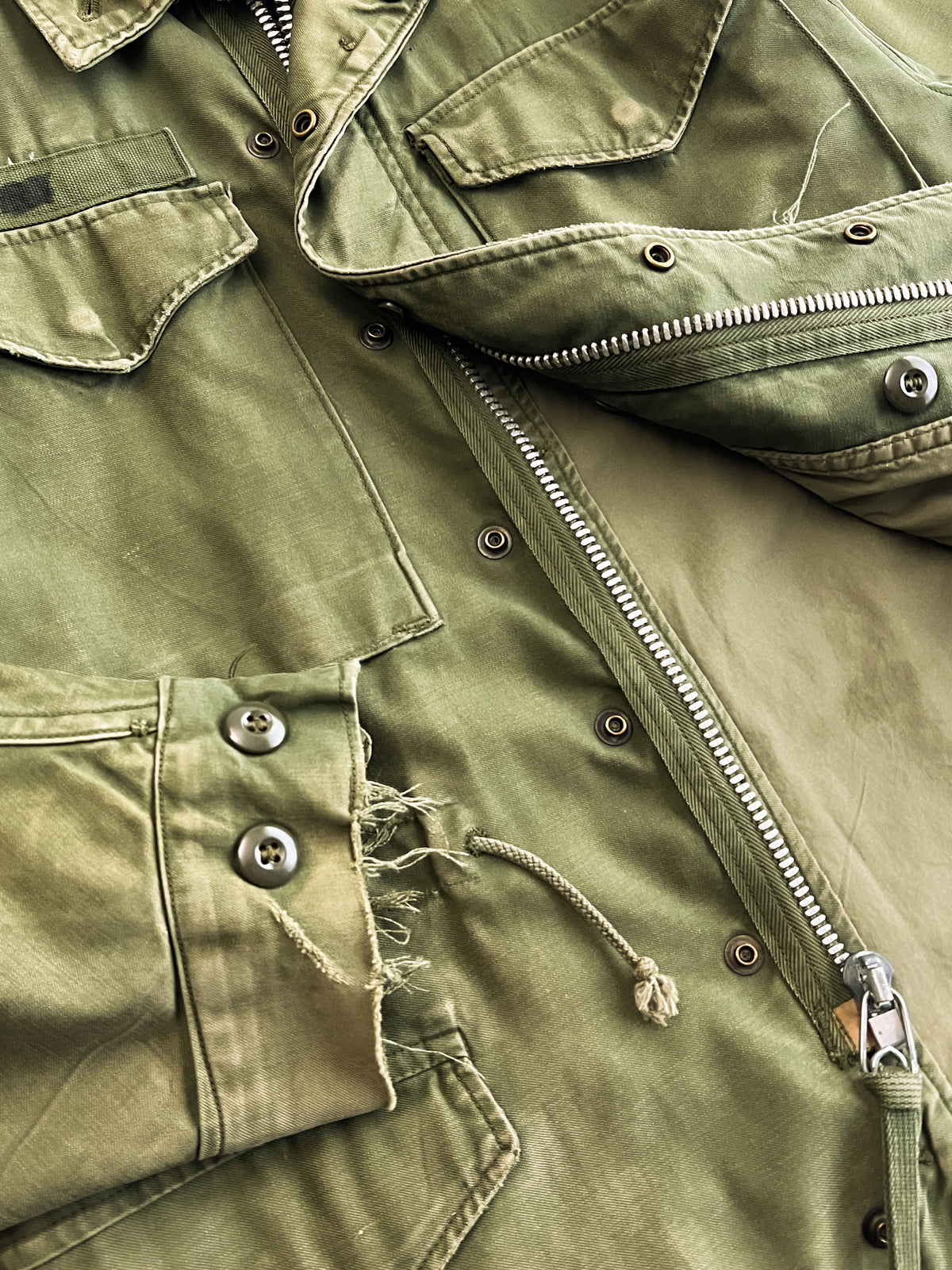 1960’s U.S. Army M-1951 Field Jacket – 196th Infantry Brigade [S/M]