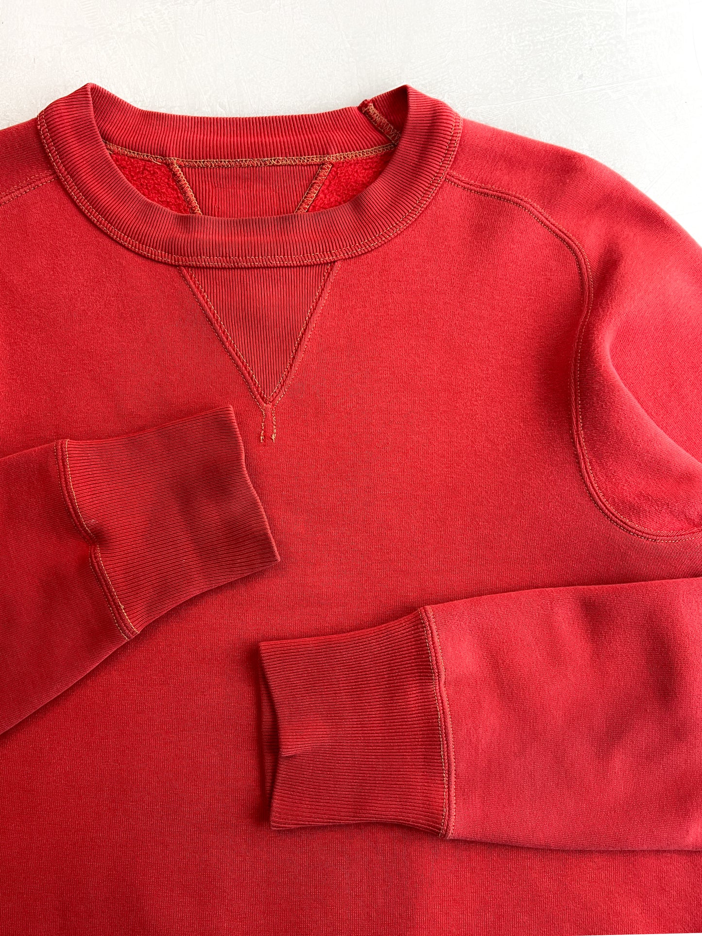 1950's Style Double V Freedom Sleeve Faded Sweatshirt [M/L]