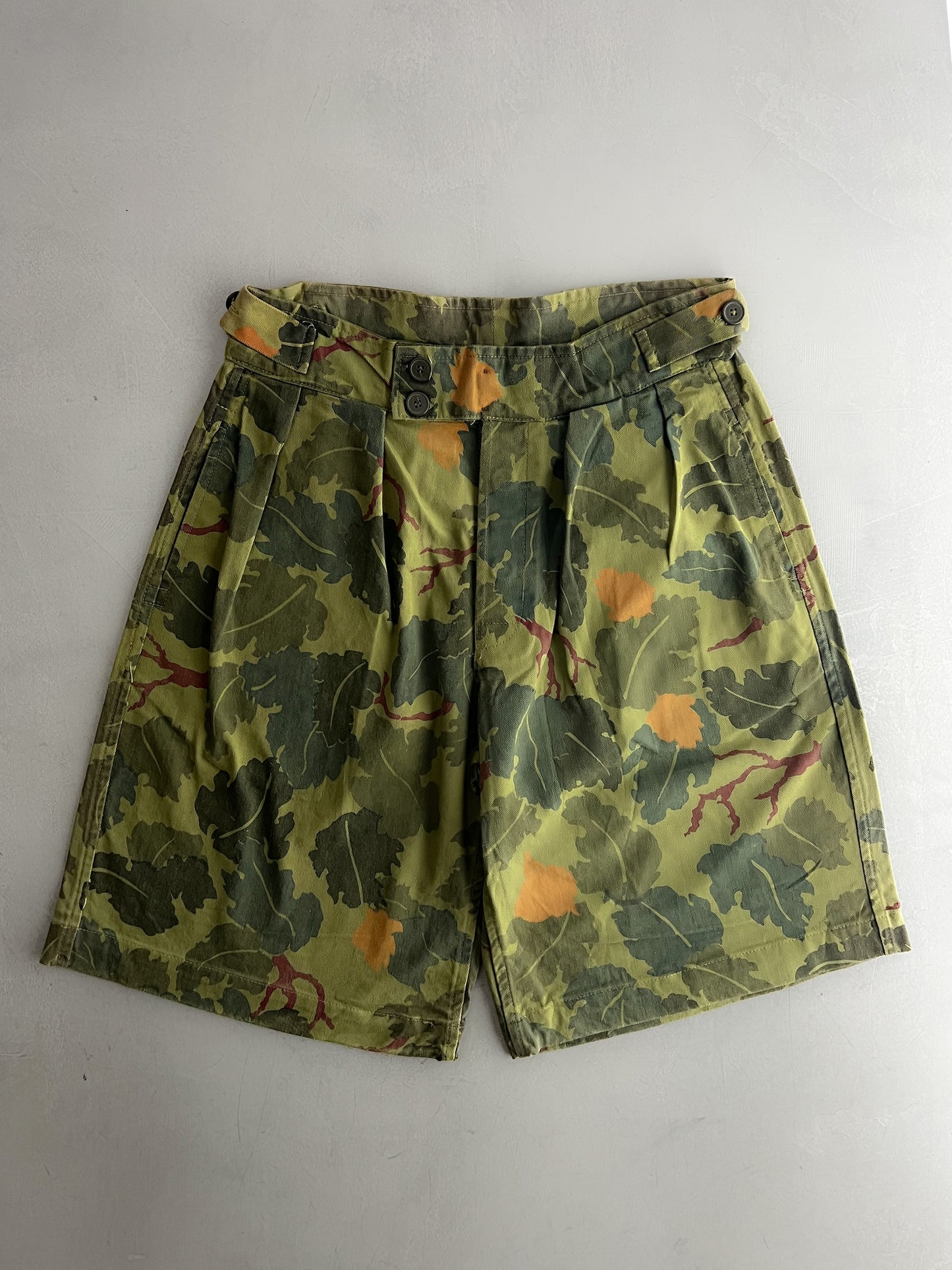 Pleated Mitchell Camo Shorts [34”]