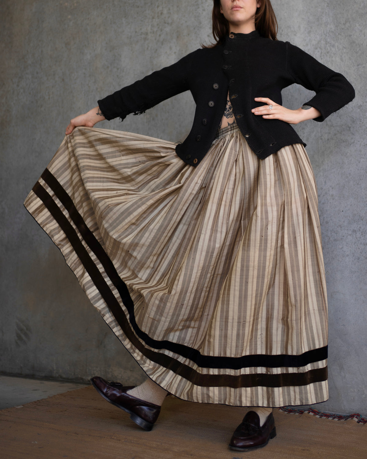 Late 1800's British Raw Silk Skirt [26"]