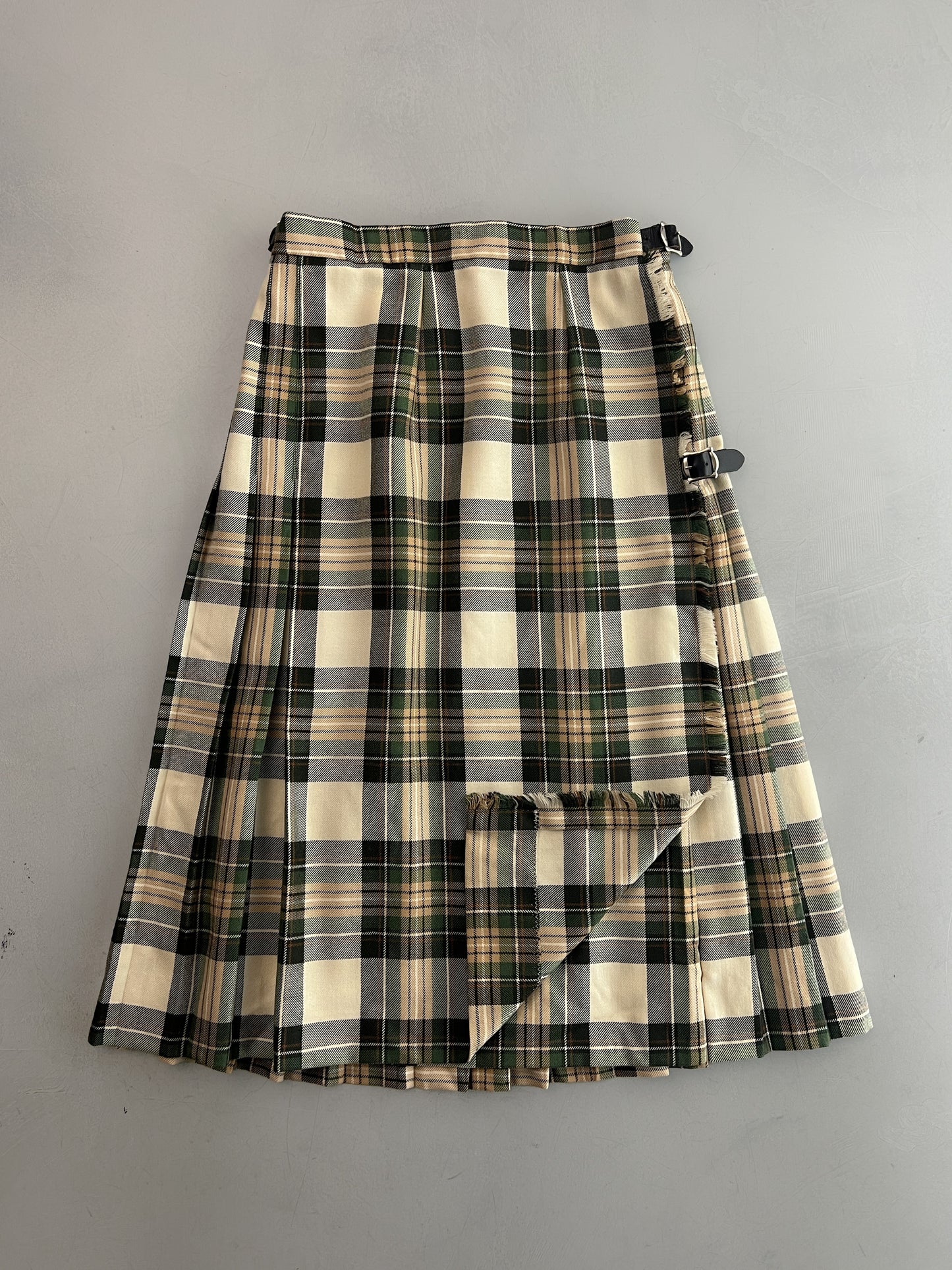 British Wool Kilt [27']