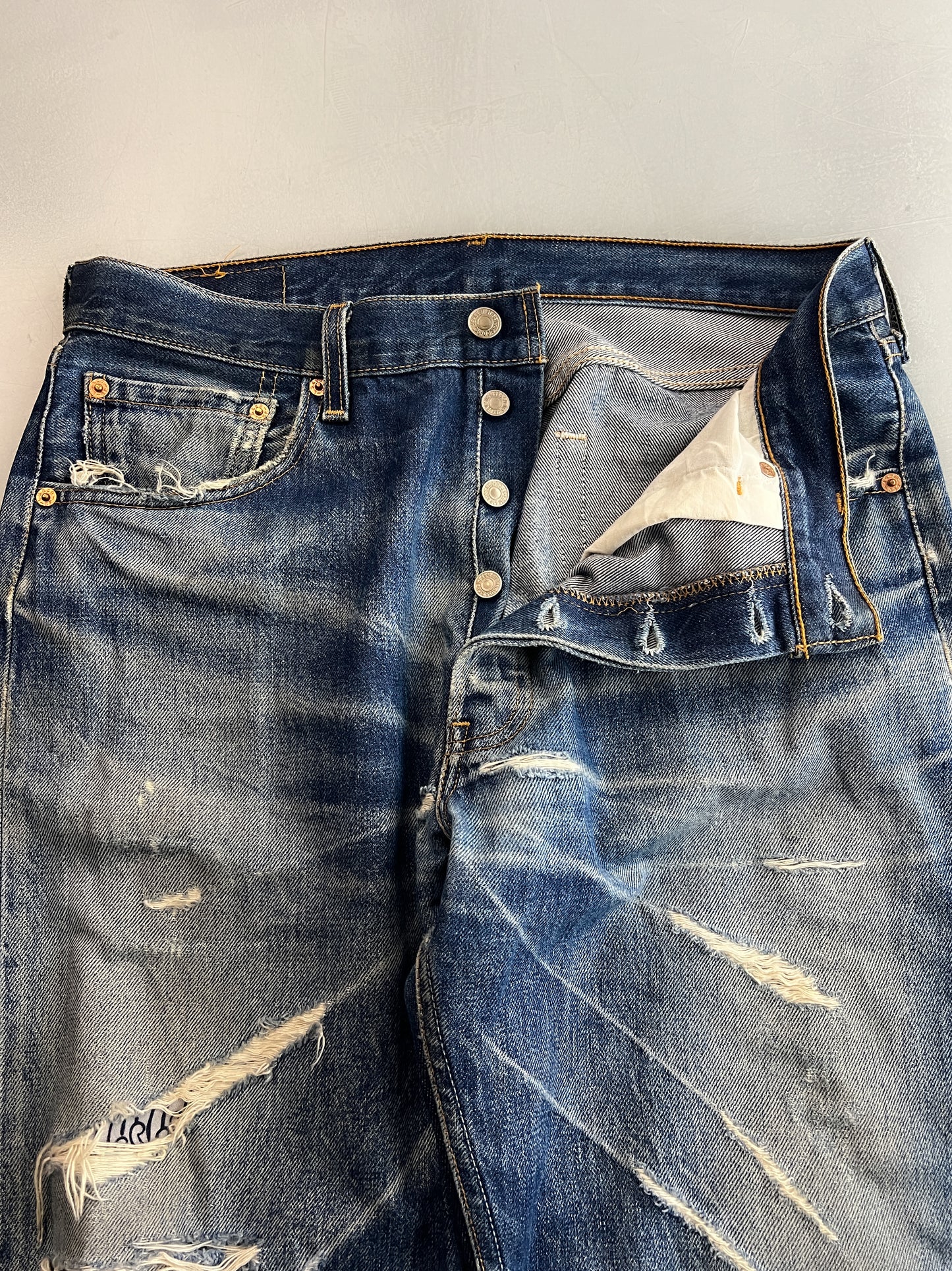 Thrashed Made in USA Levi's 501XX's [33"]