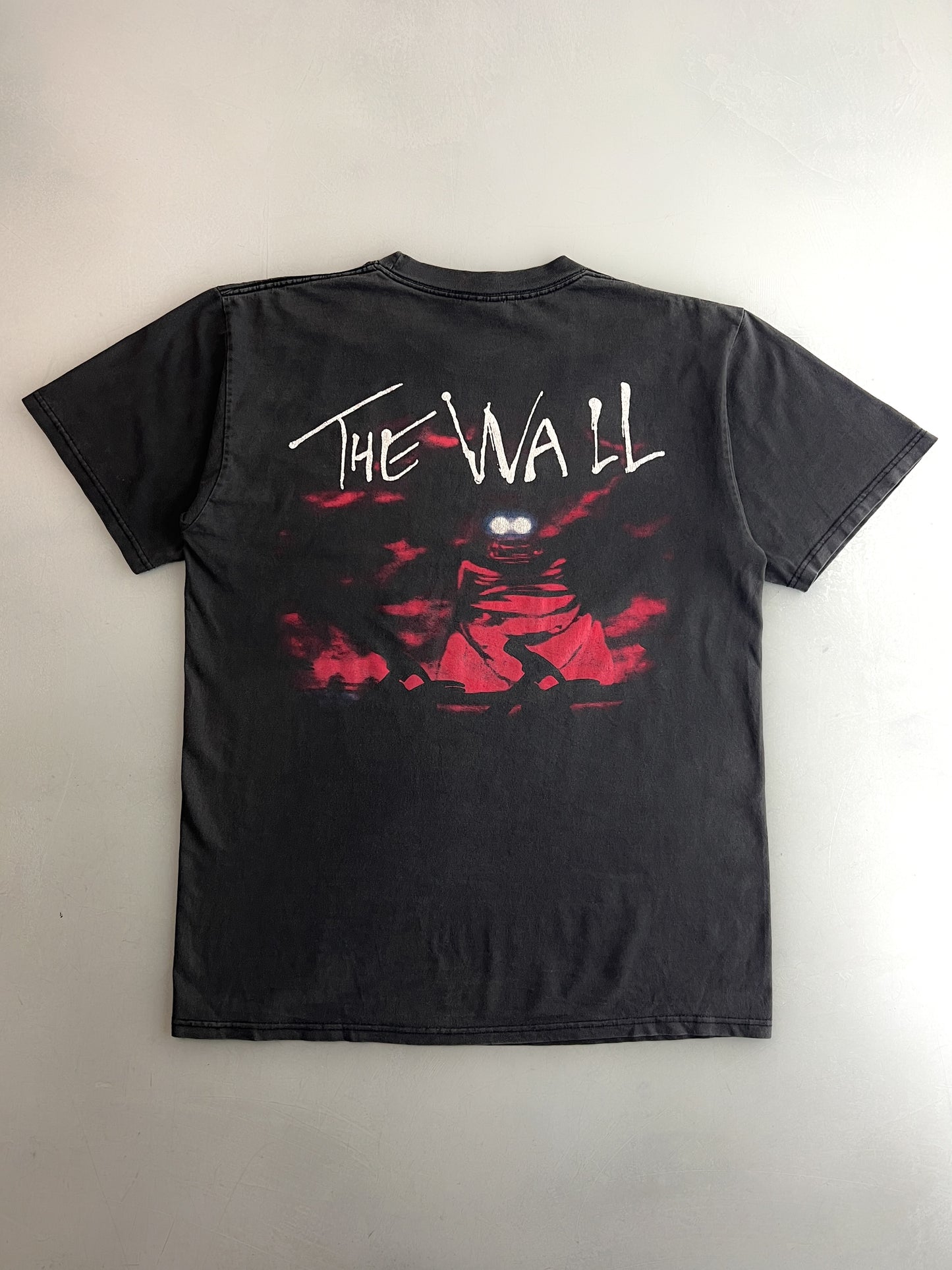 90's Pink Floyd "The Wall" Tee [L]