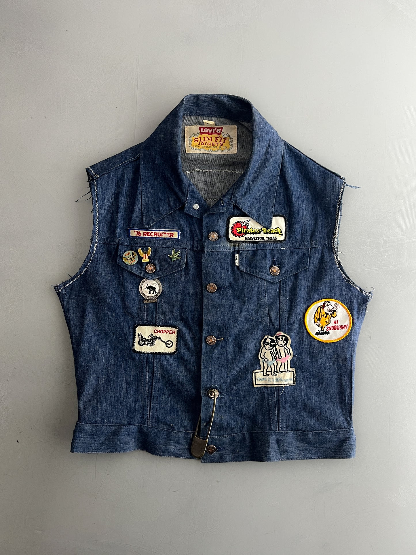 1970's Levis Big E Slim Fit "Night Riders" Motorcycle Club Vest [M/L]