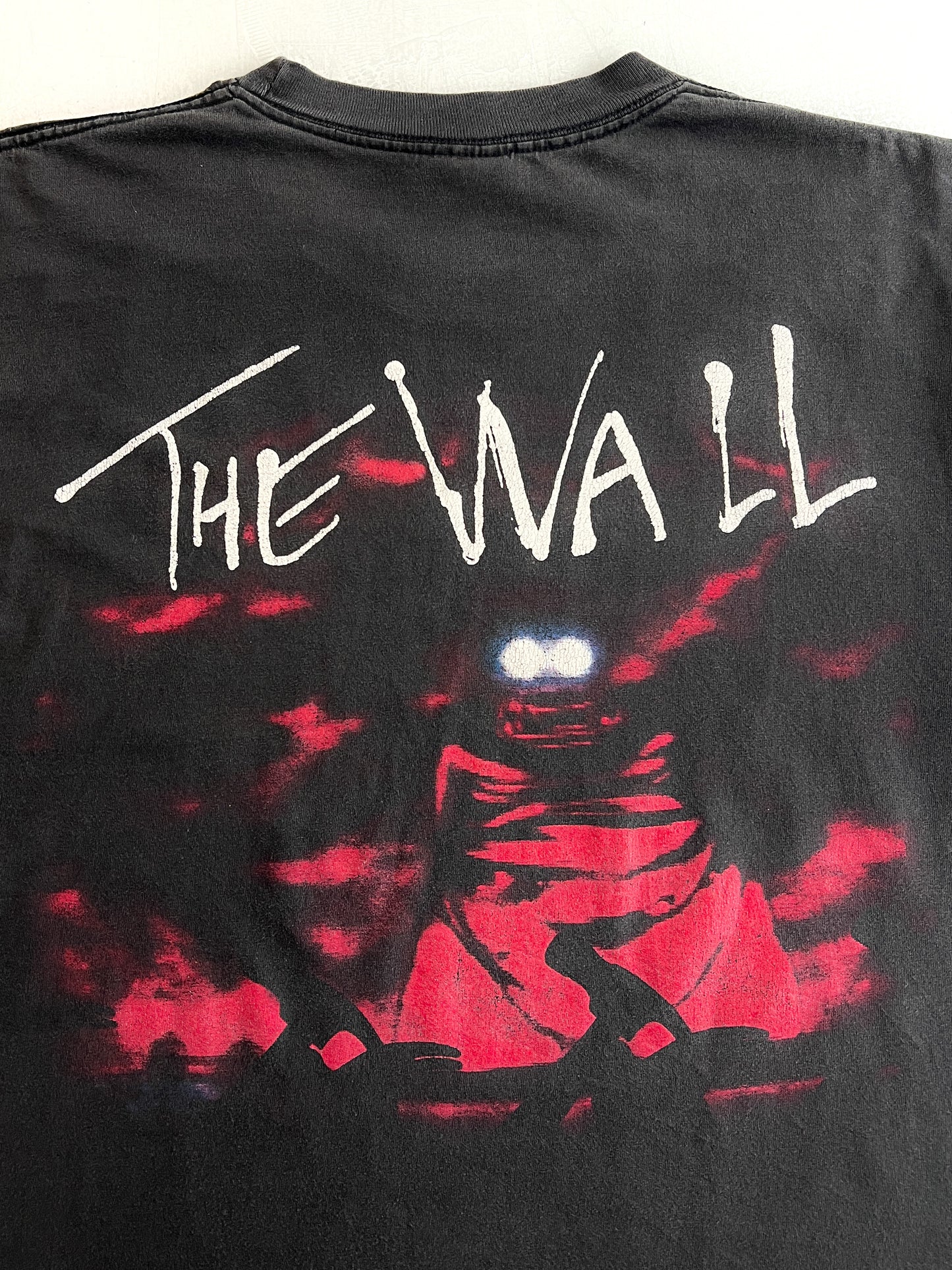 90's Pink Floyd "The Wall" Tee [L]