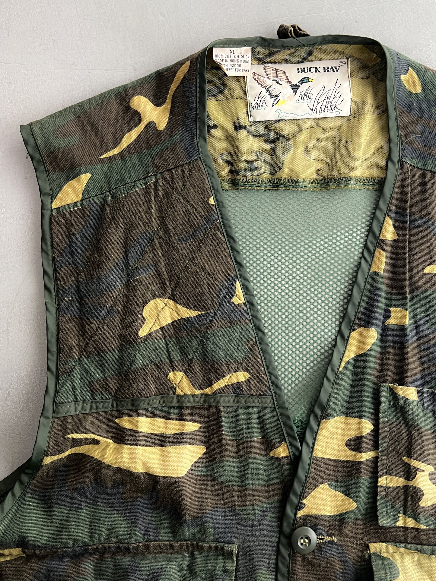 Duck Bay Camo Hunting Vest [L]
