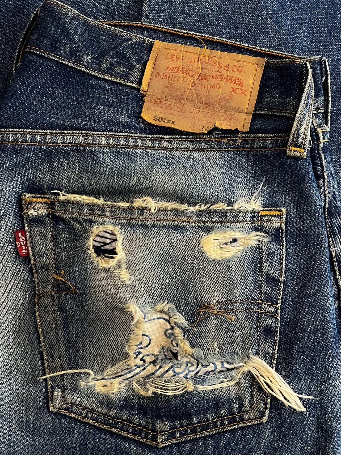 Thrashed Made in USA Levi's 501XX's [33"]