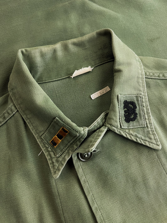 1960’s U.S. Army OG-107 Utility Shirt w 196th Infantry Brigade [M/L]