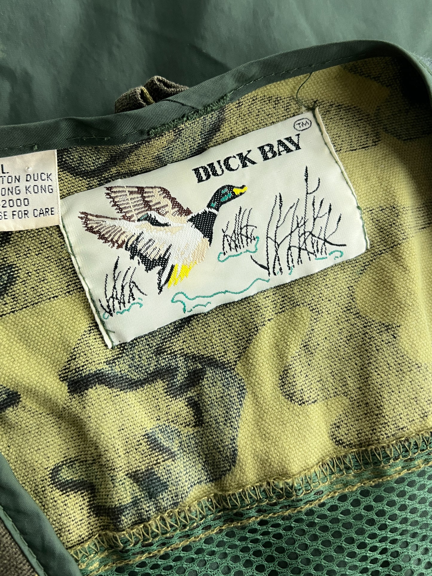 Duck Bay Camo Hunting Vest [L]