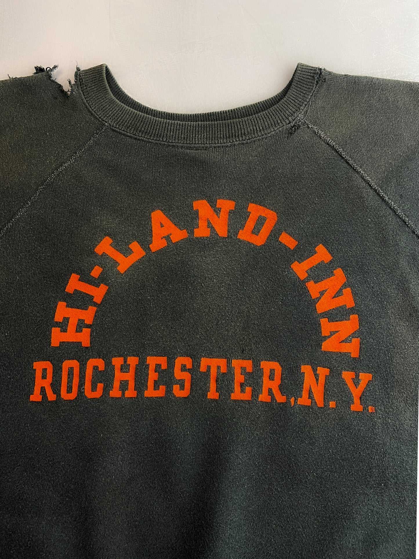 1960’s Champion Blue Bar Hi-Land-Inn Short Sleeve Sweatshirt [XL]