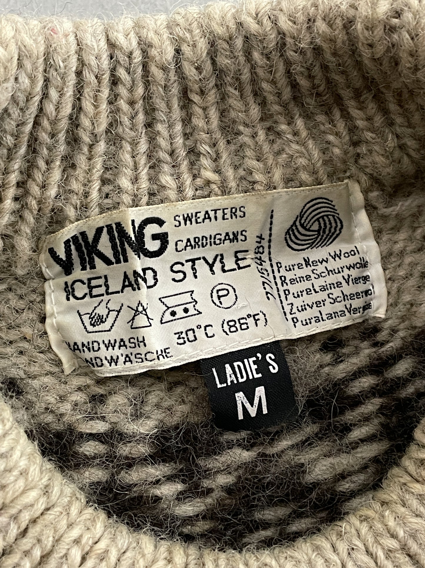 Scandanavian Knitted Sweater [S/M]