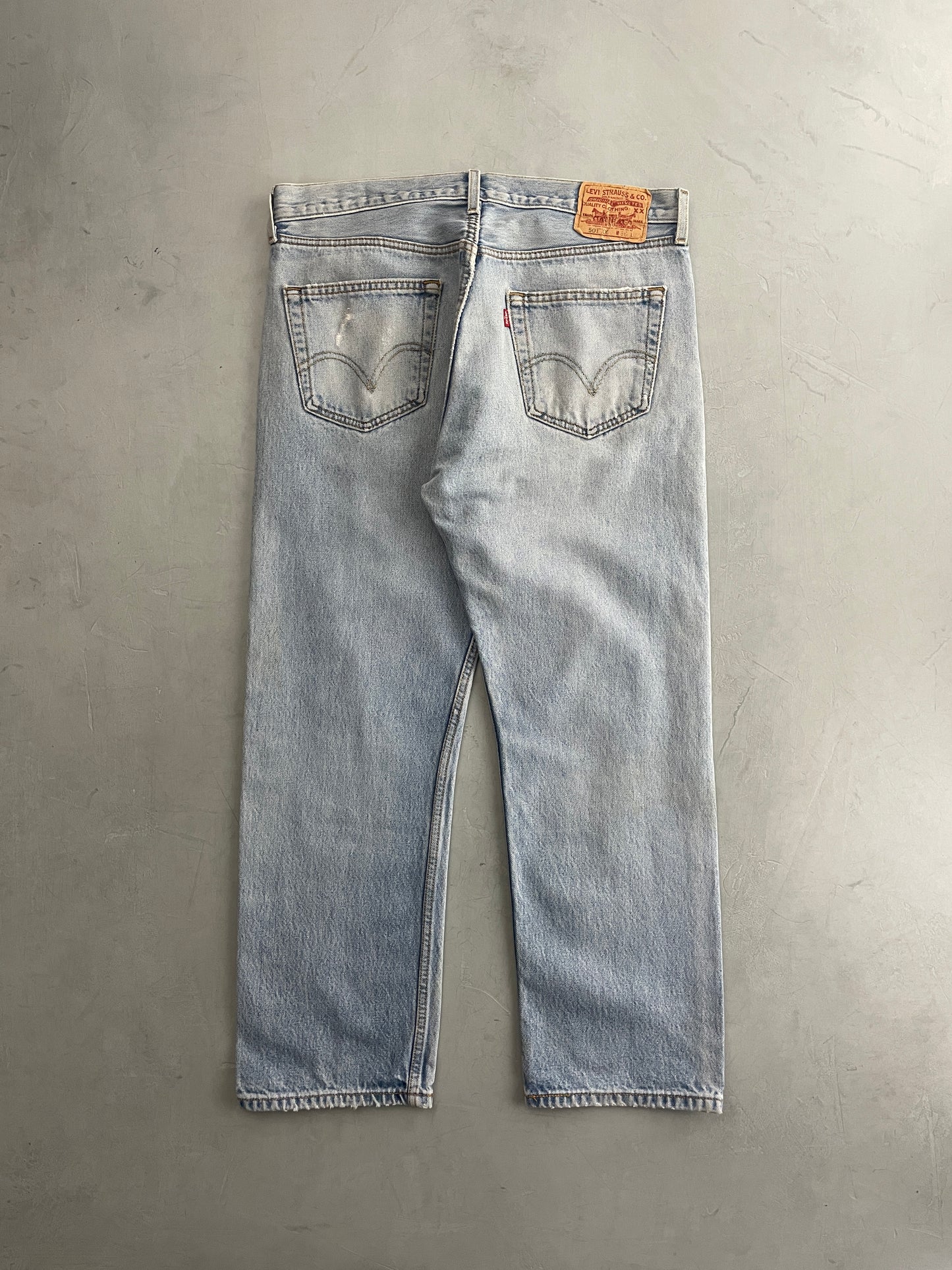 Thrashed Levi's 501XX [34"]