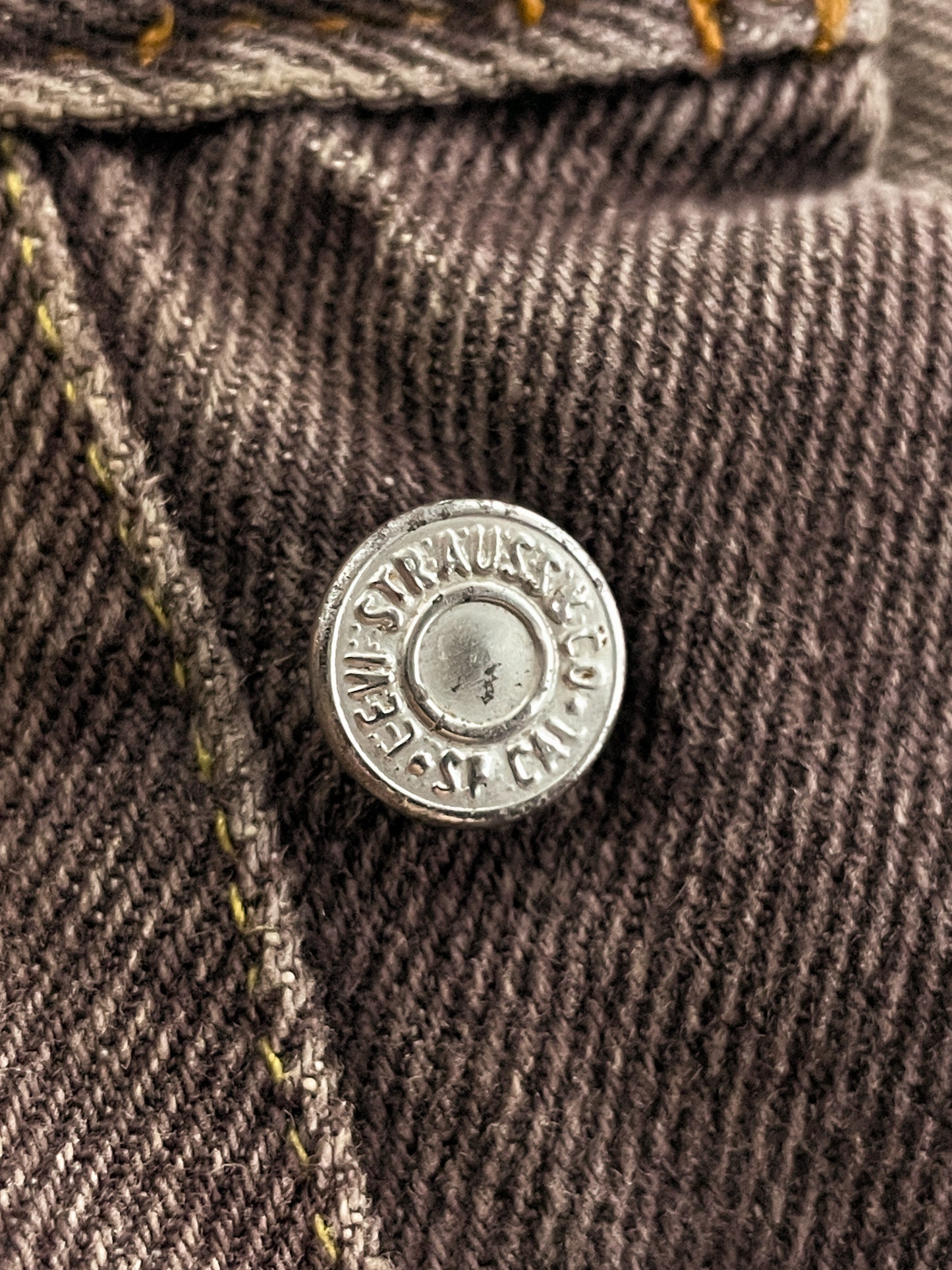 Made in USA Levi's 501's [33"]
