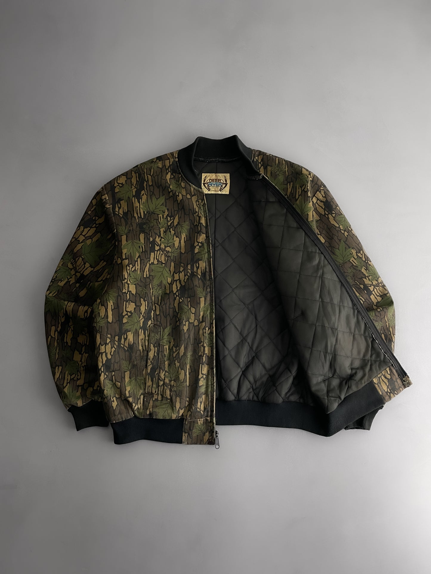 Deep River Camo Hunting Jacket [XL]