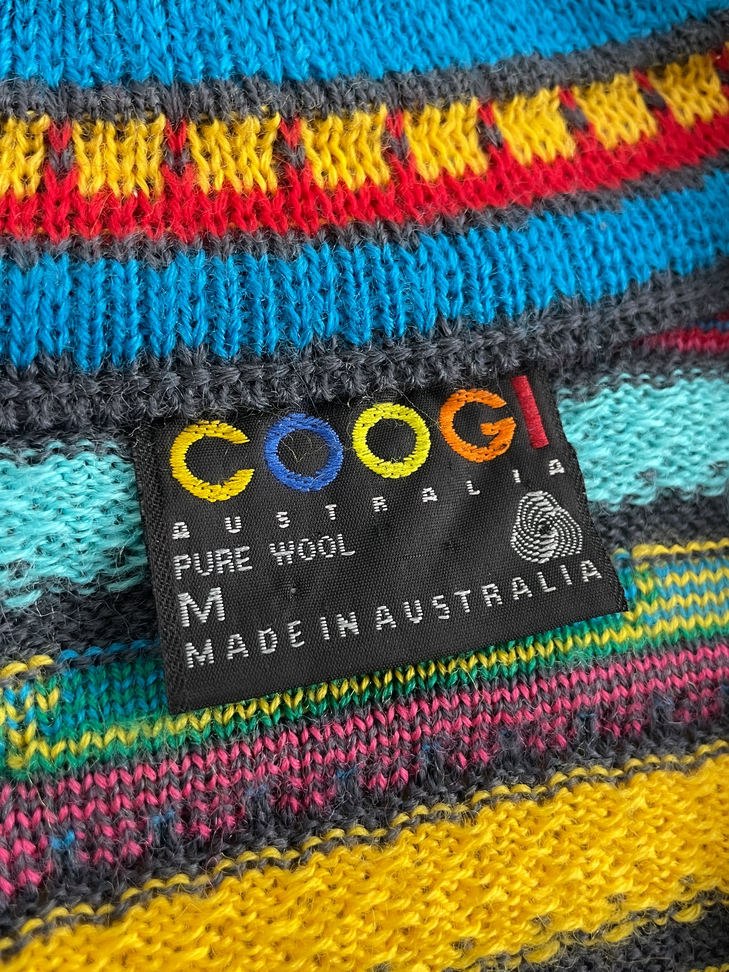 90’s COOGI 3D Knit Cardigan [M/L]