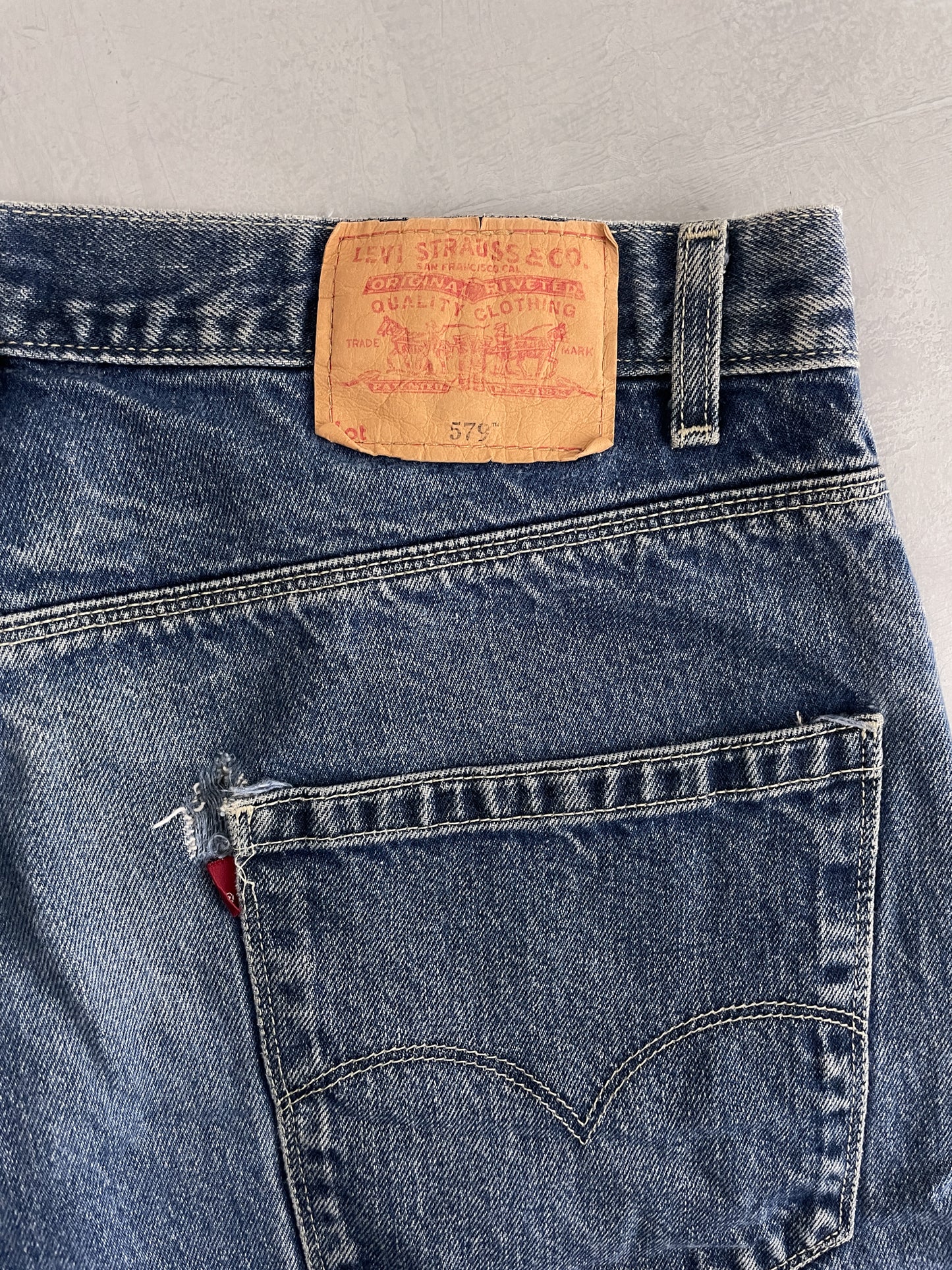 Levi's 579 Baggy Fit Jorts [36"]