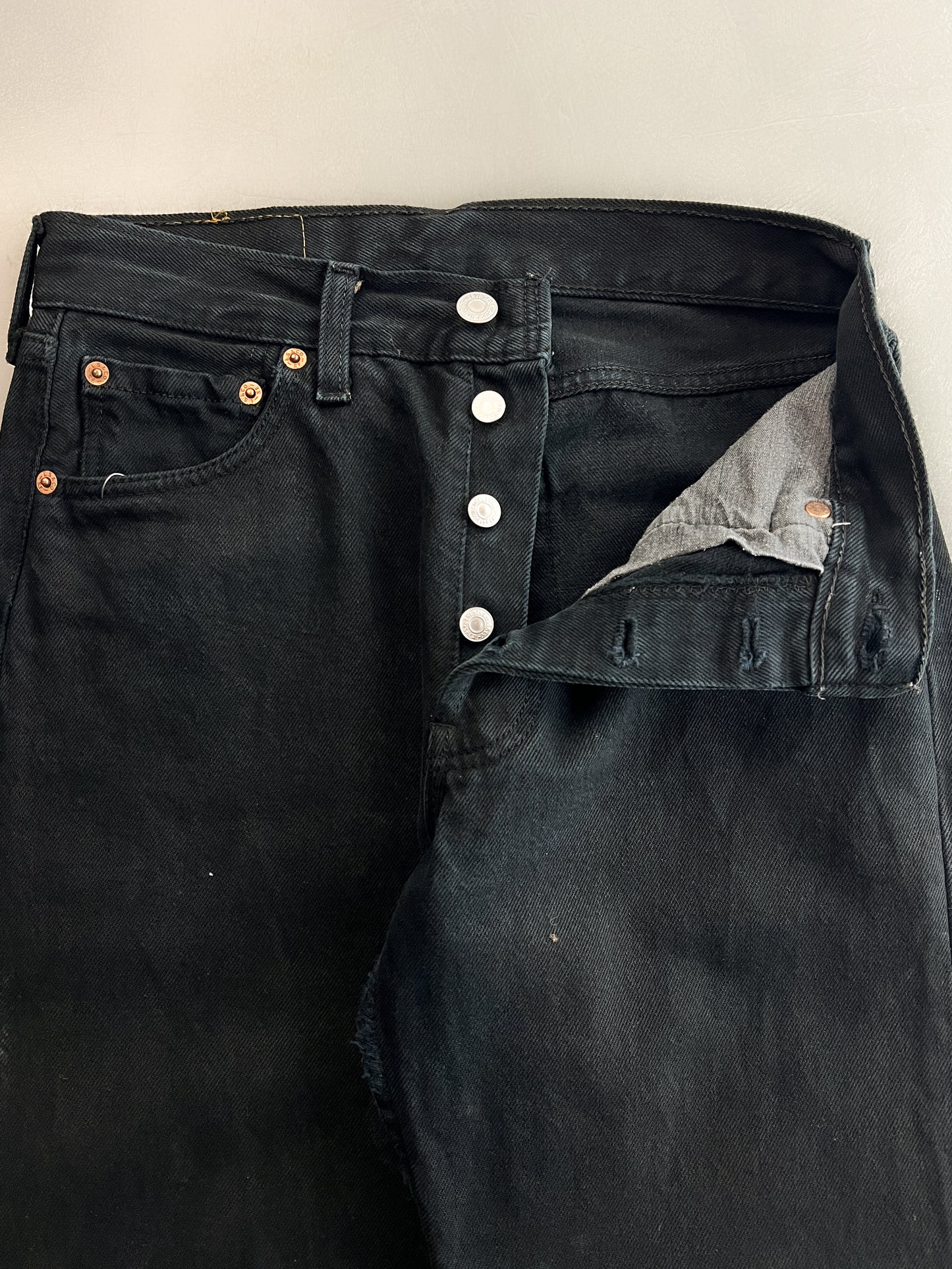 1990's Black Levis 501 [27"]