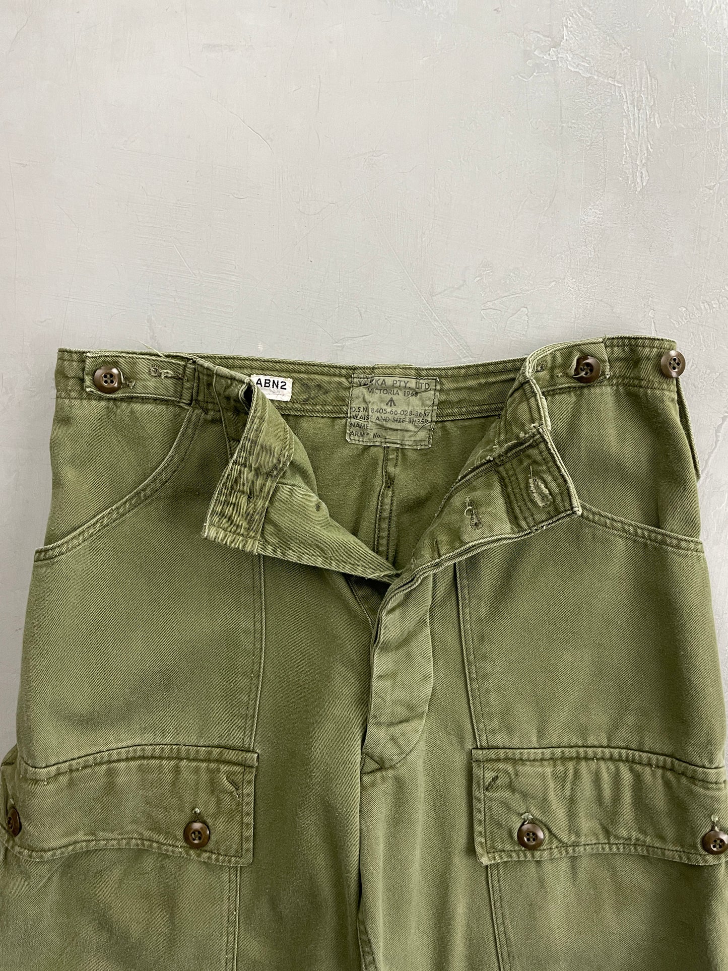 Aus Army Cargo Shorts [32"]
