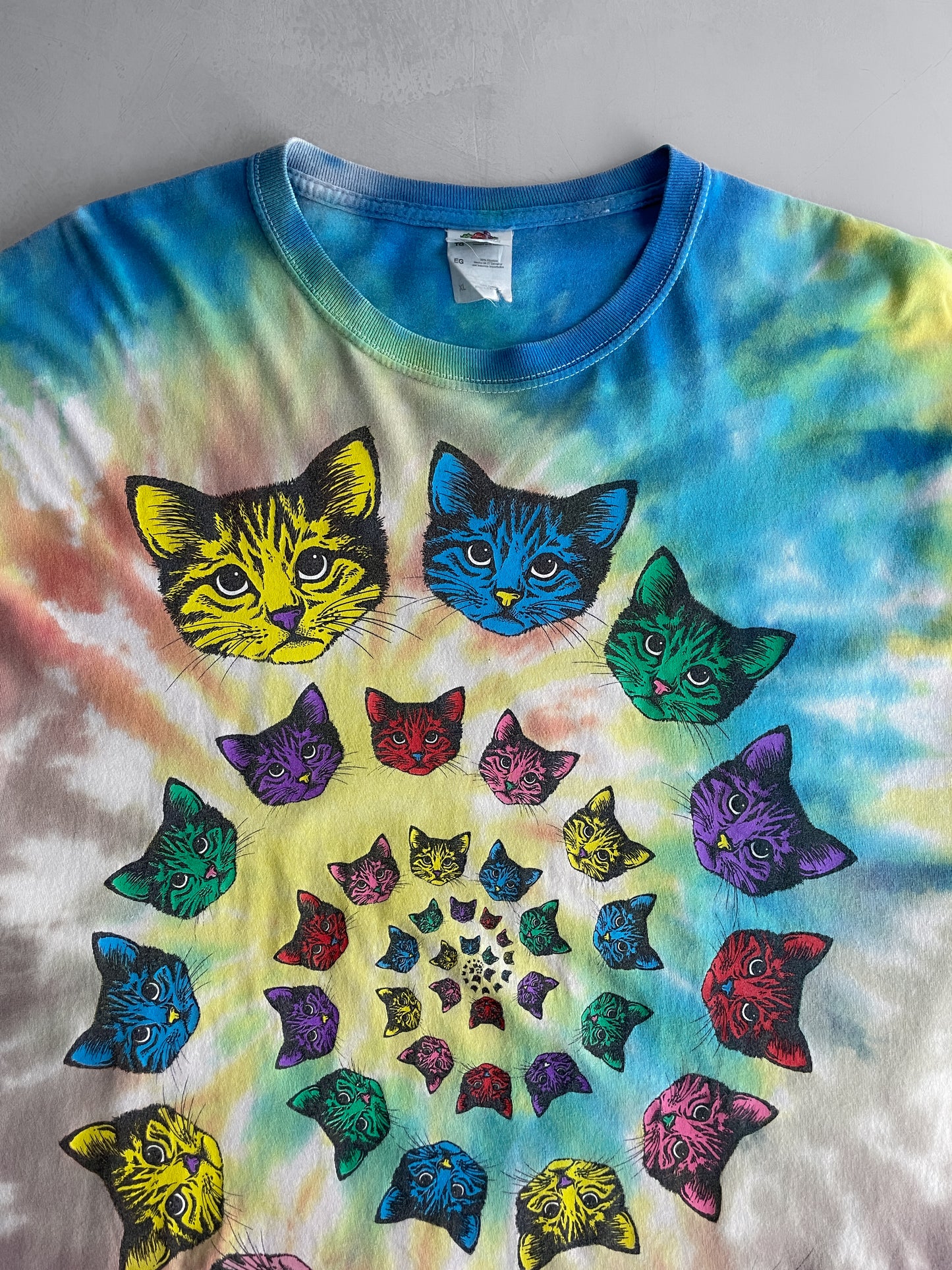 Psychedelic Cat Tee [XL]