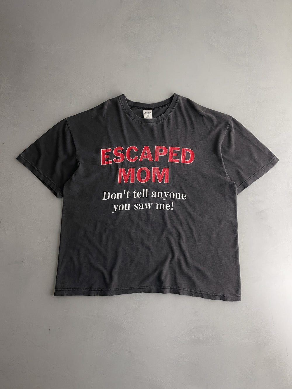 Escaped Mom Tee [XL]