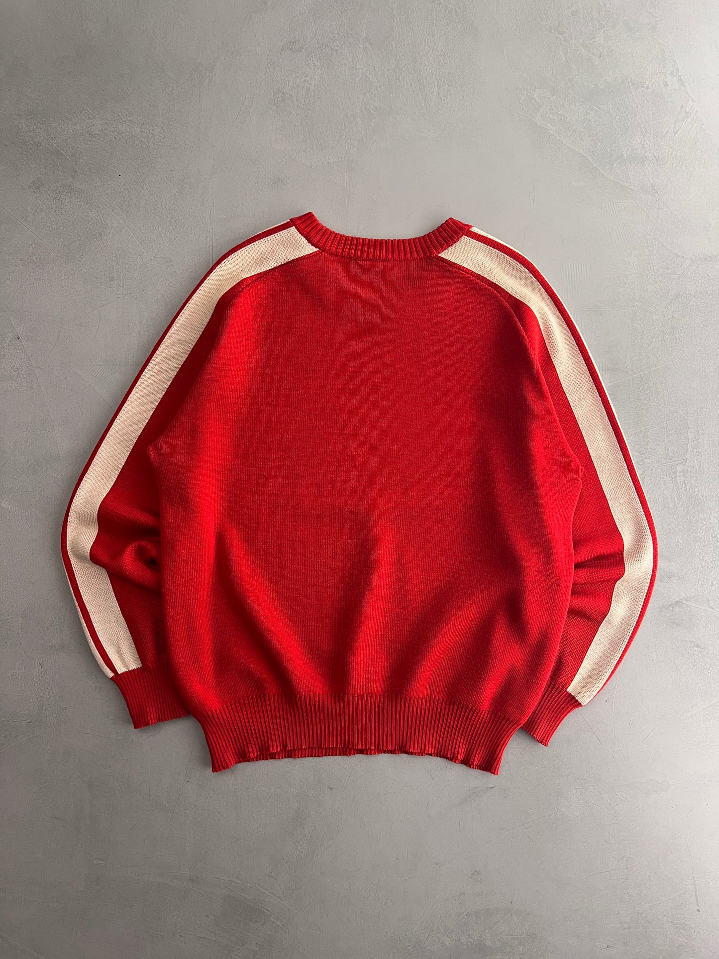 Skiiing Roo Sweater [L]