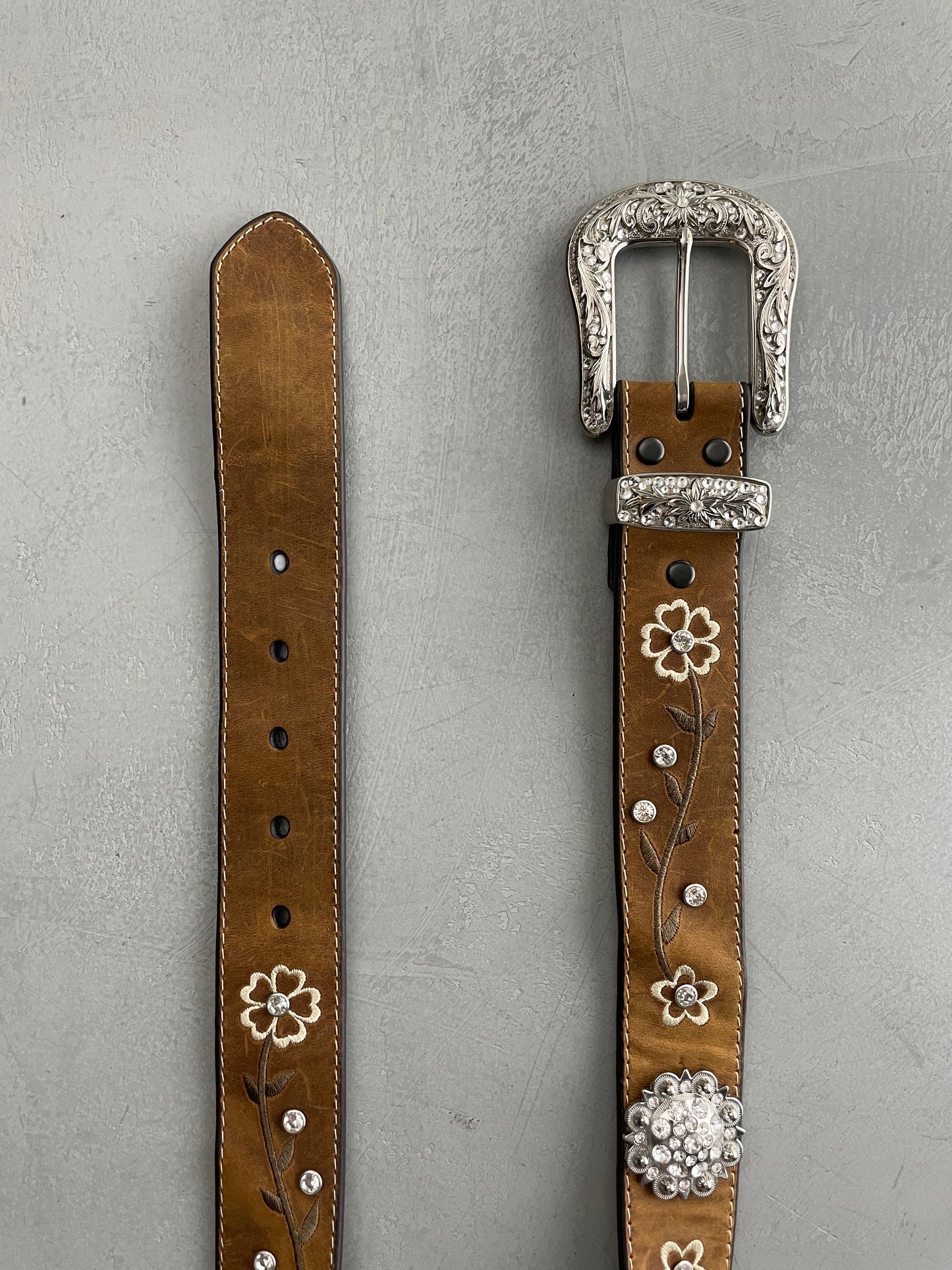 Rhinestone Western Belt [27.5"-31.5"]