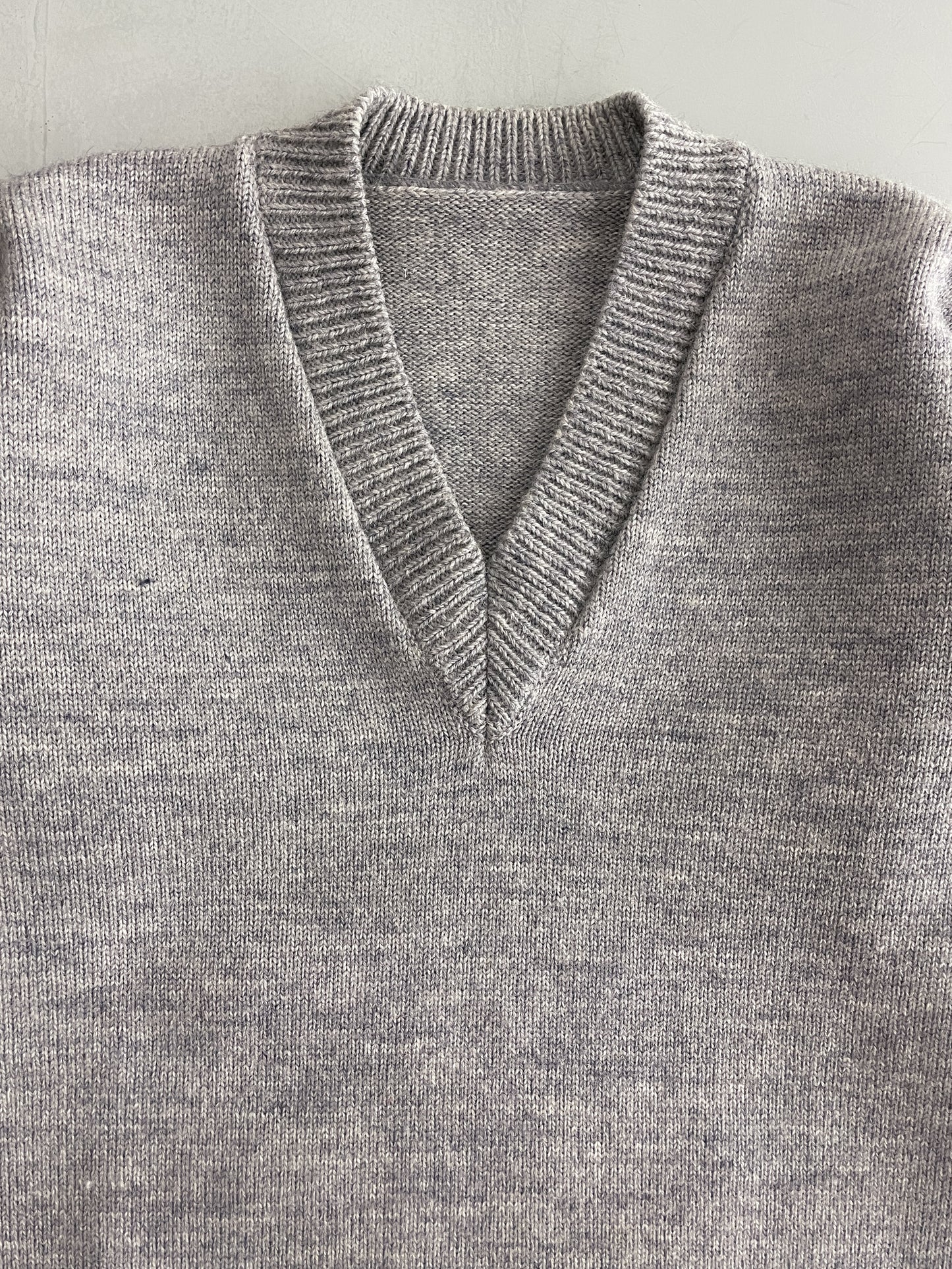 British Guernsey V-Neck Sweater [M]