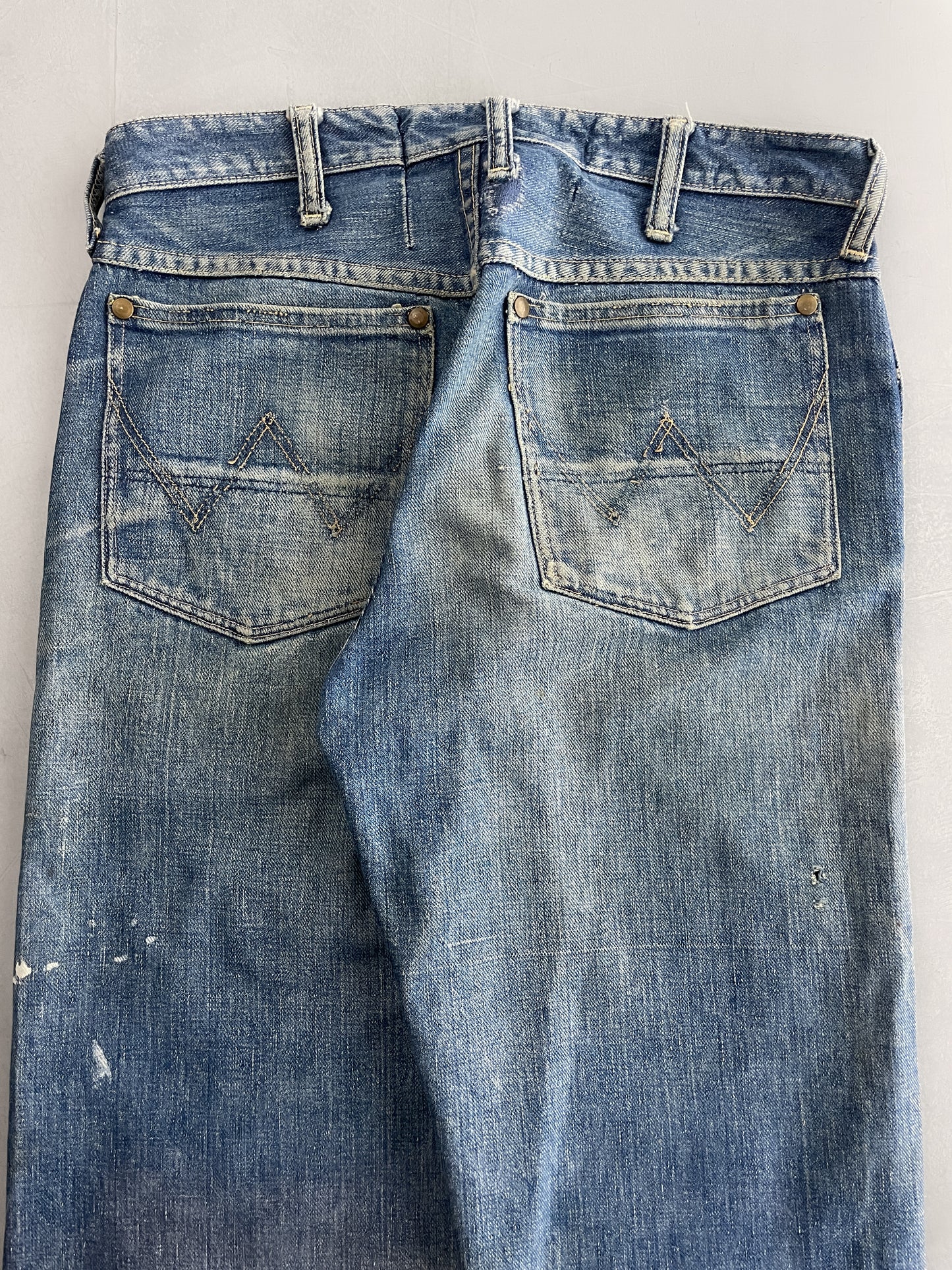 50's Wrangler 11MWZ Blue Bells [30"]