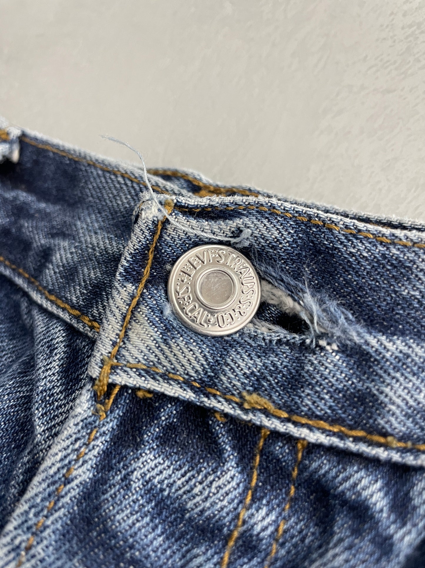 Made in USA Levi's 501's [32"]