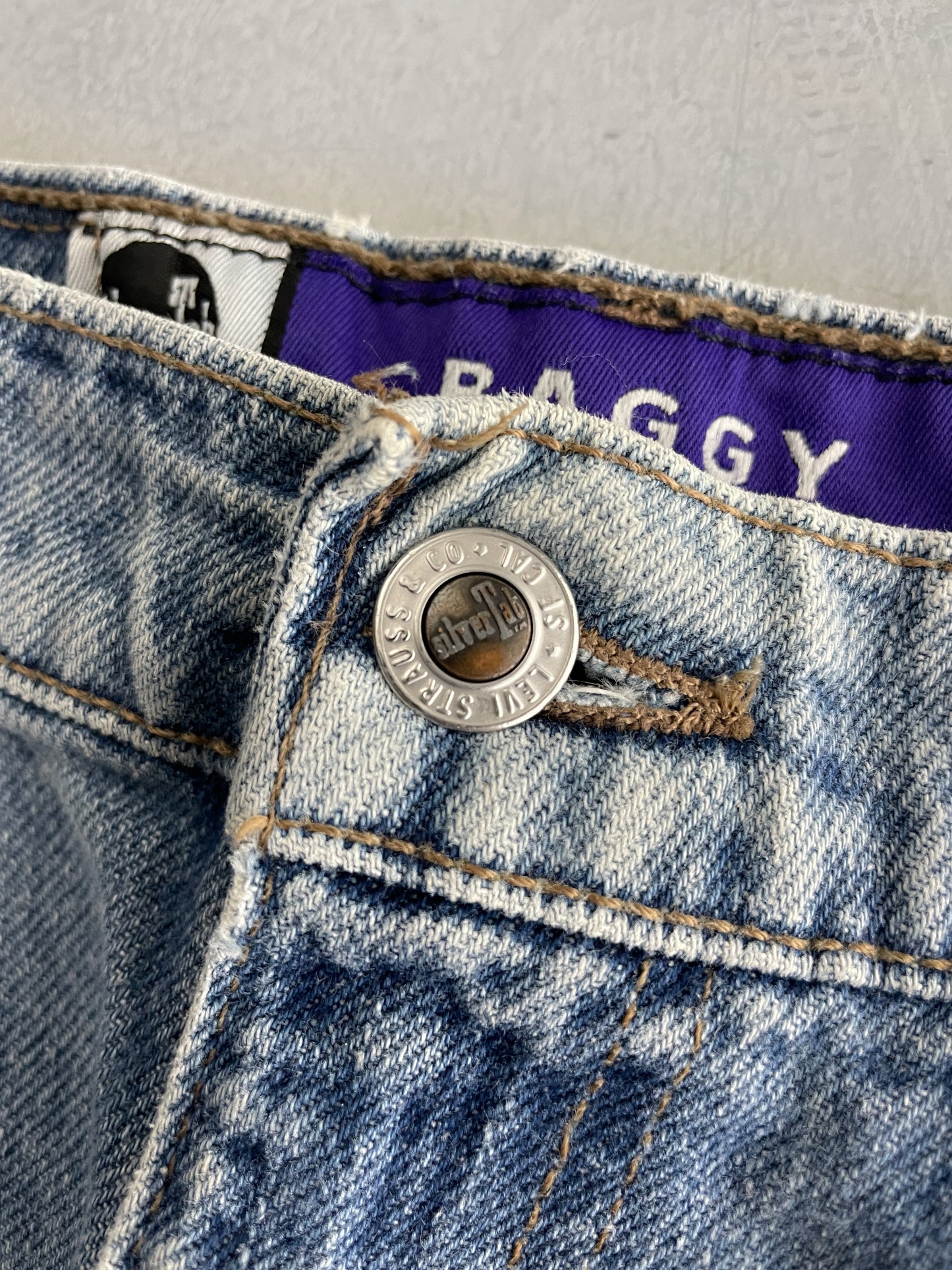 90's Levi's Silver Tabs 'Baggy'  [32"]