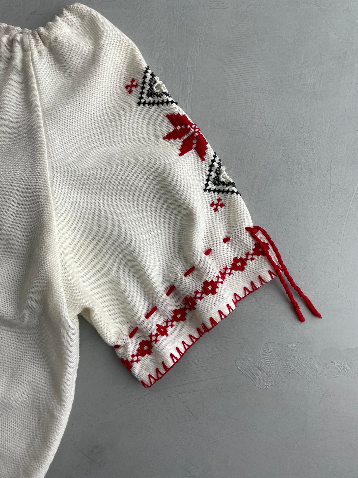 70's Embroidered Hungarian Blouse [W8-10]