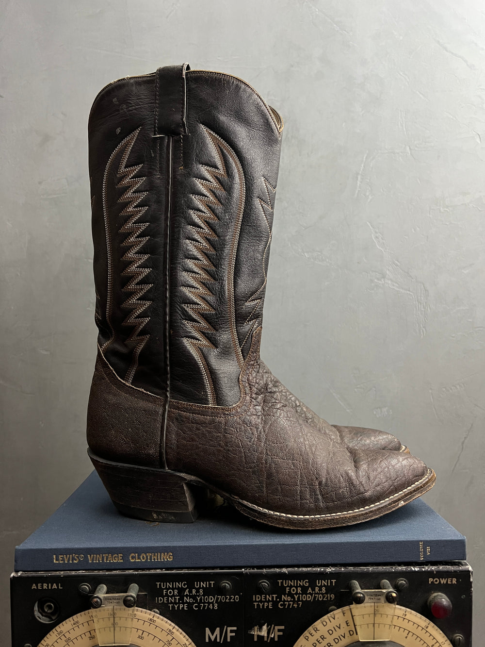 J's 2-Tone Western Boots [7.5]
