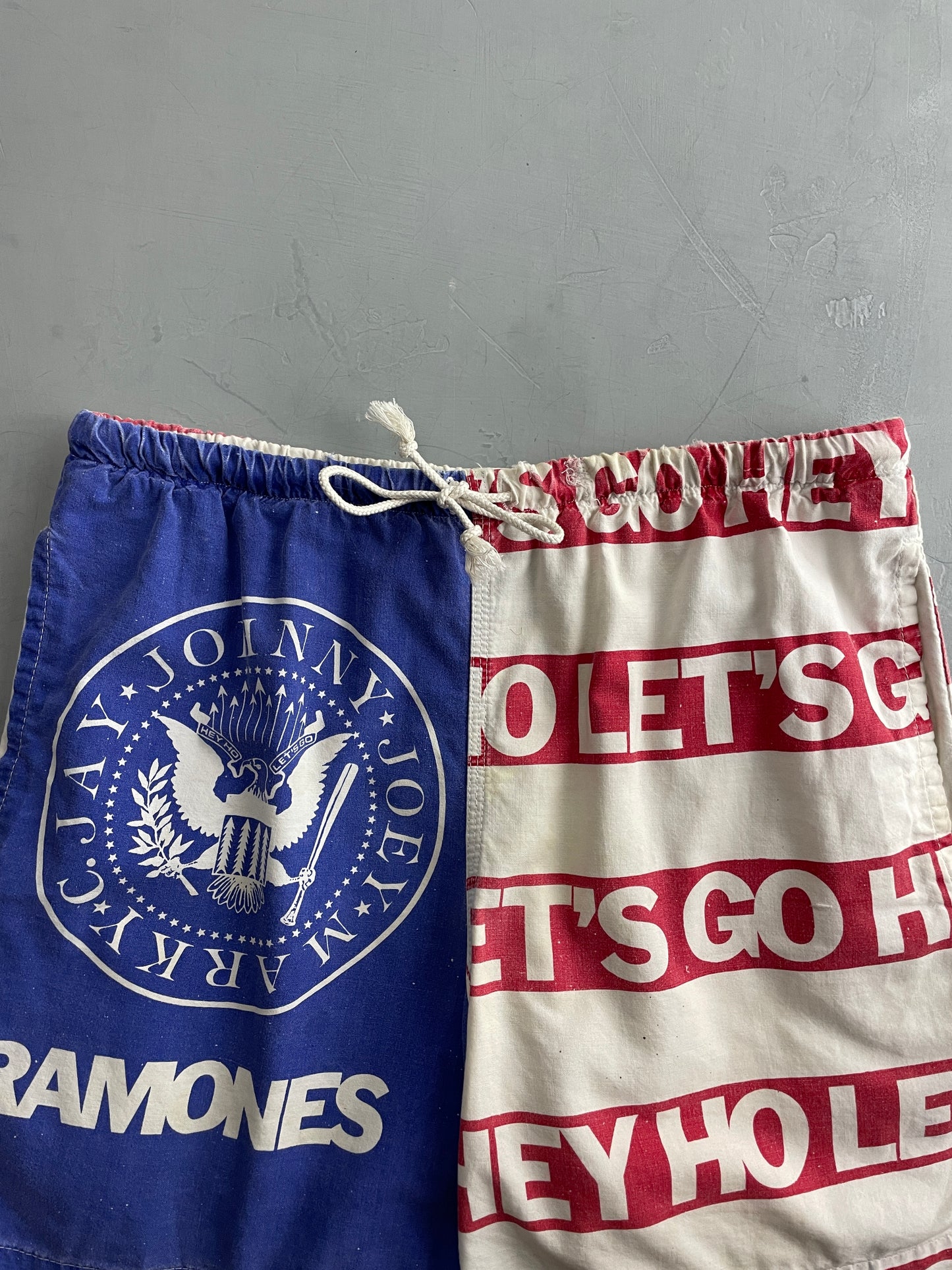 '89 Australia Tour Ramones/Mambo Shorts [30"]