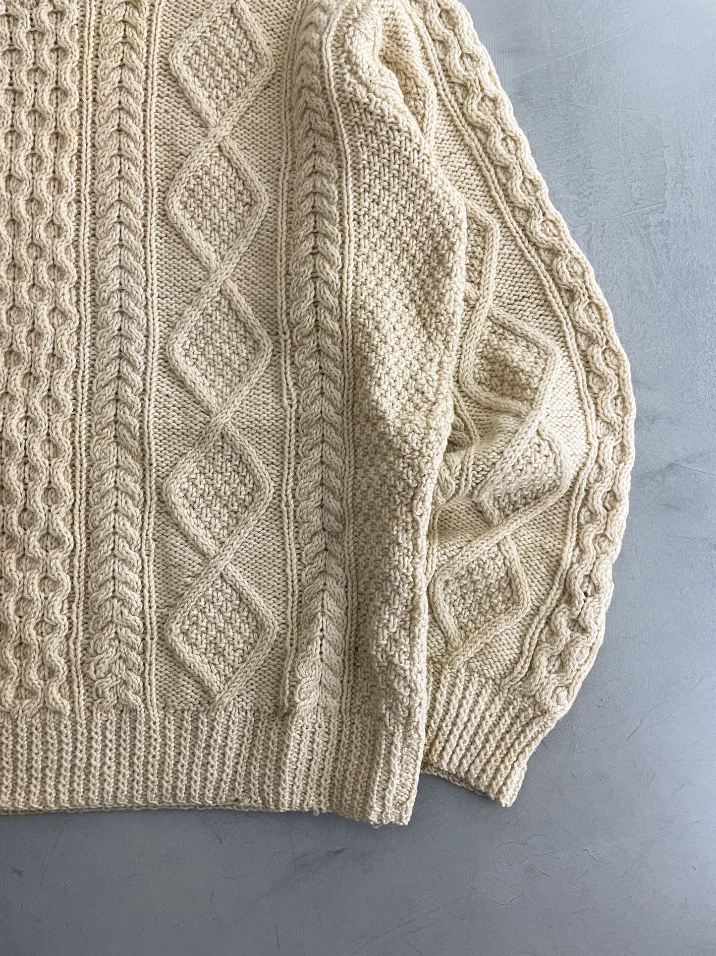 Cable-Knit Sweater [XL]