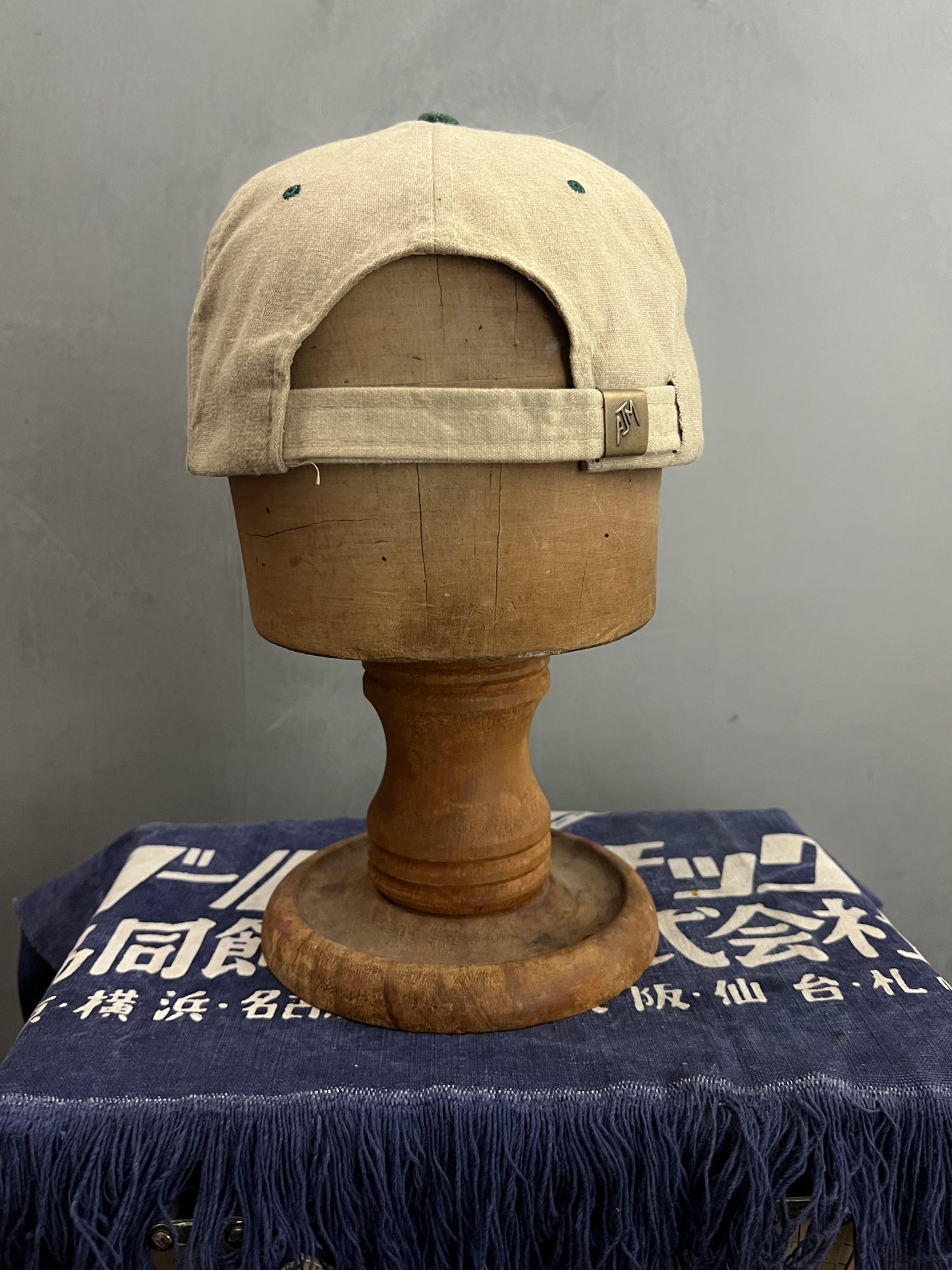 Absolutely Normal Cap