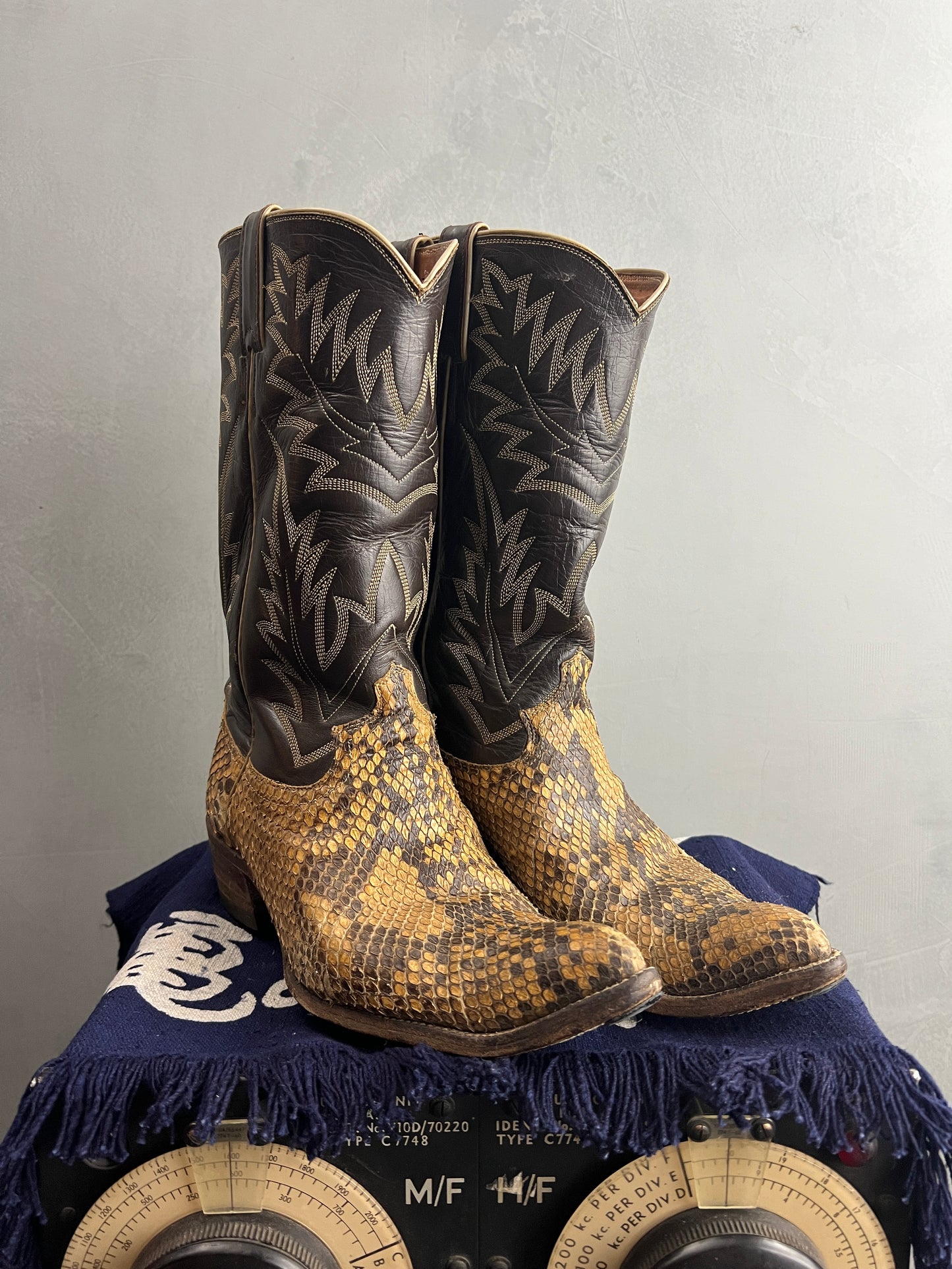 Justin Fort Worth Texas Rattlesnake Boots [10]